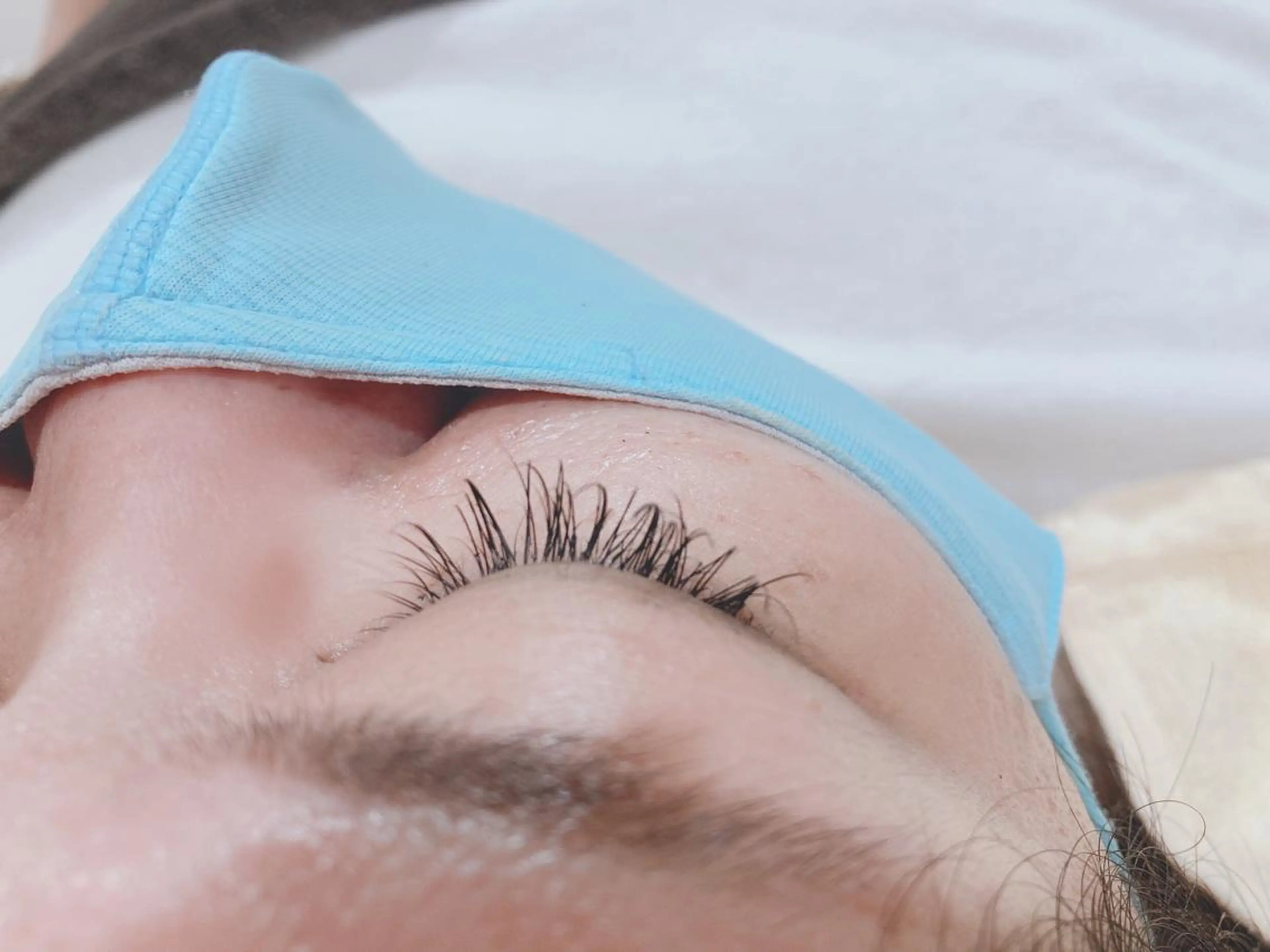 マツエク・マツパ 曲がる縮毛矯正 LIBER 　岩名のヘアスタイル