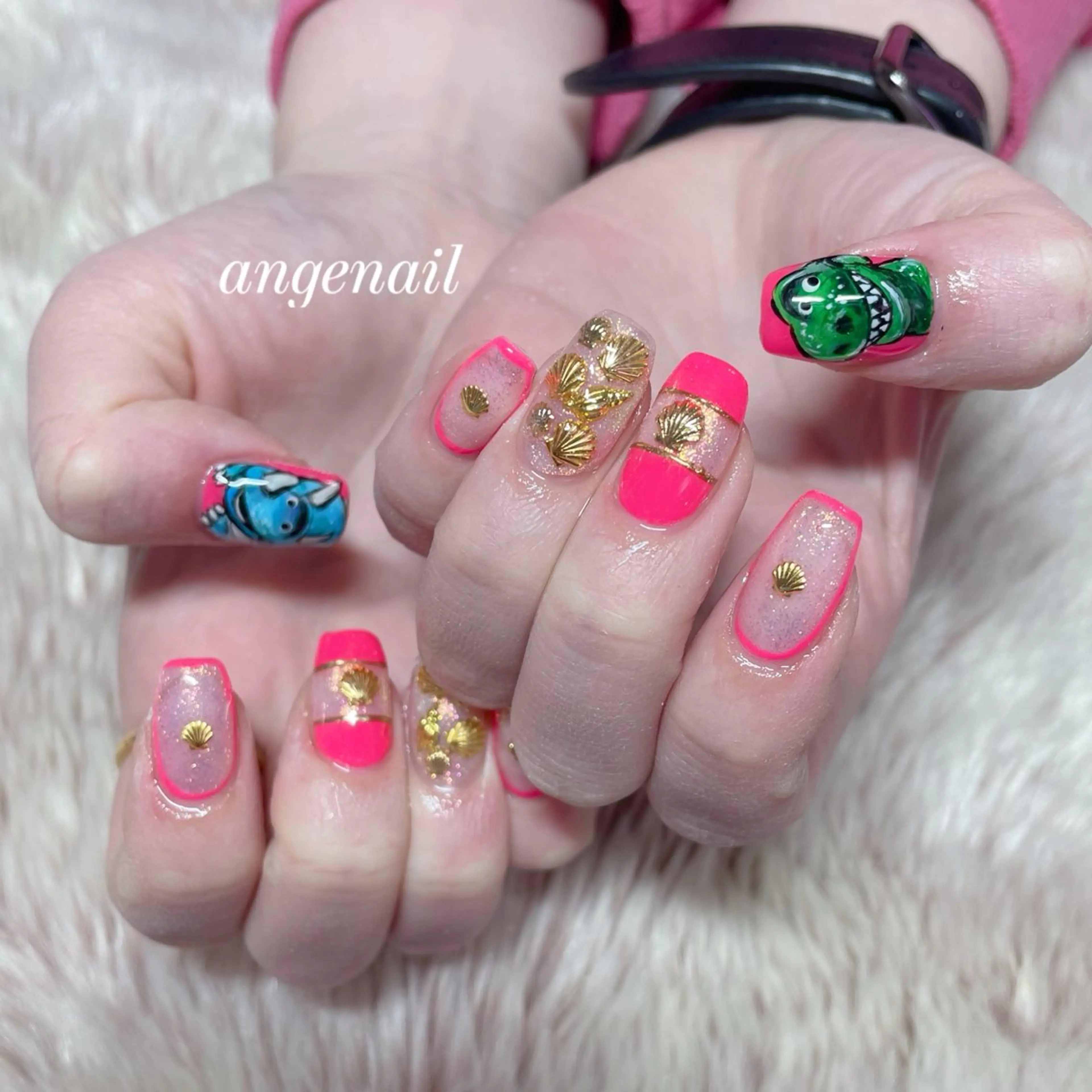 ネイル ハンドネイル オーナーネイリスト MAKIのネイルデザイン