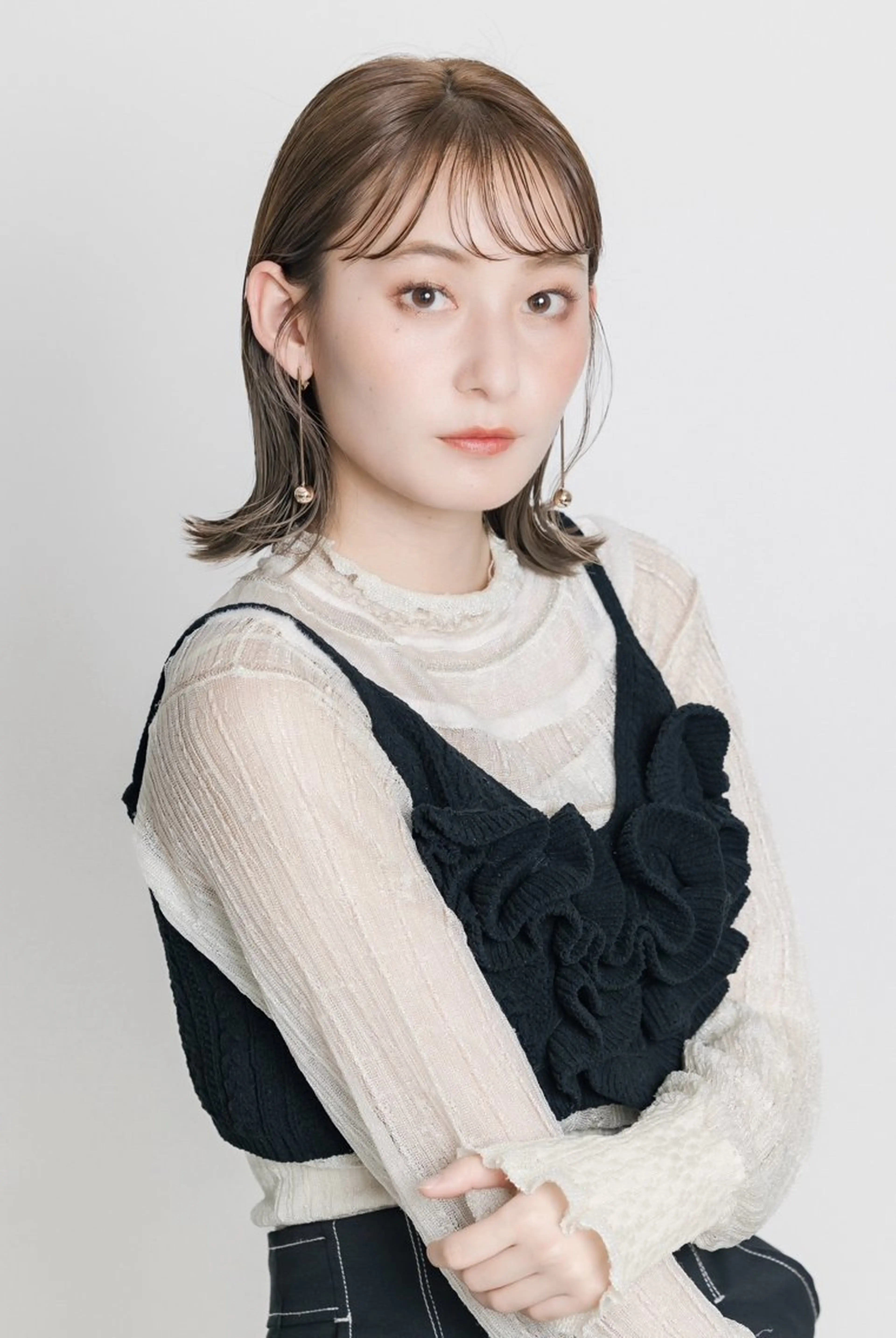 ミディアム hoNua. 栄/透明感カラーのヘアスタイル