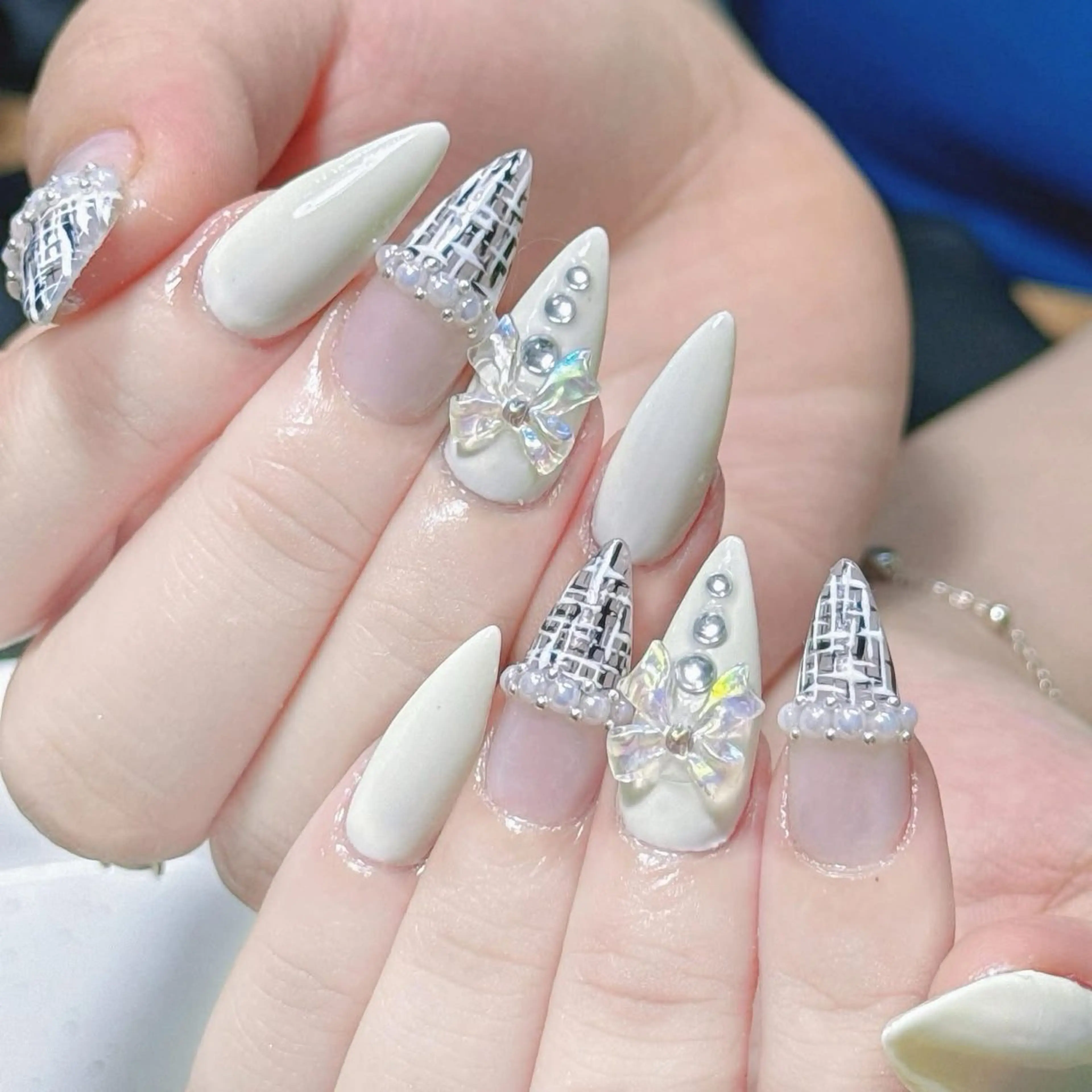 ネイル ハンドネイル T. Leeのネイルデザイン