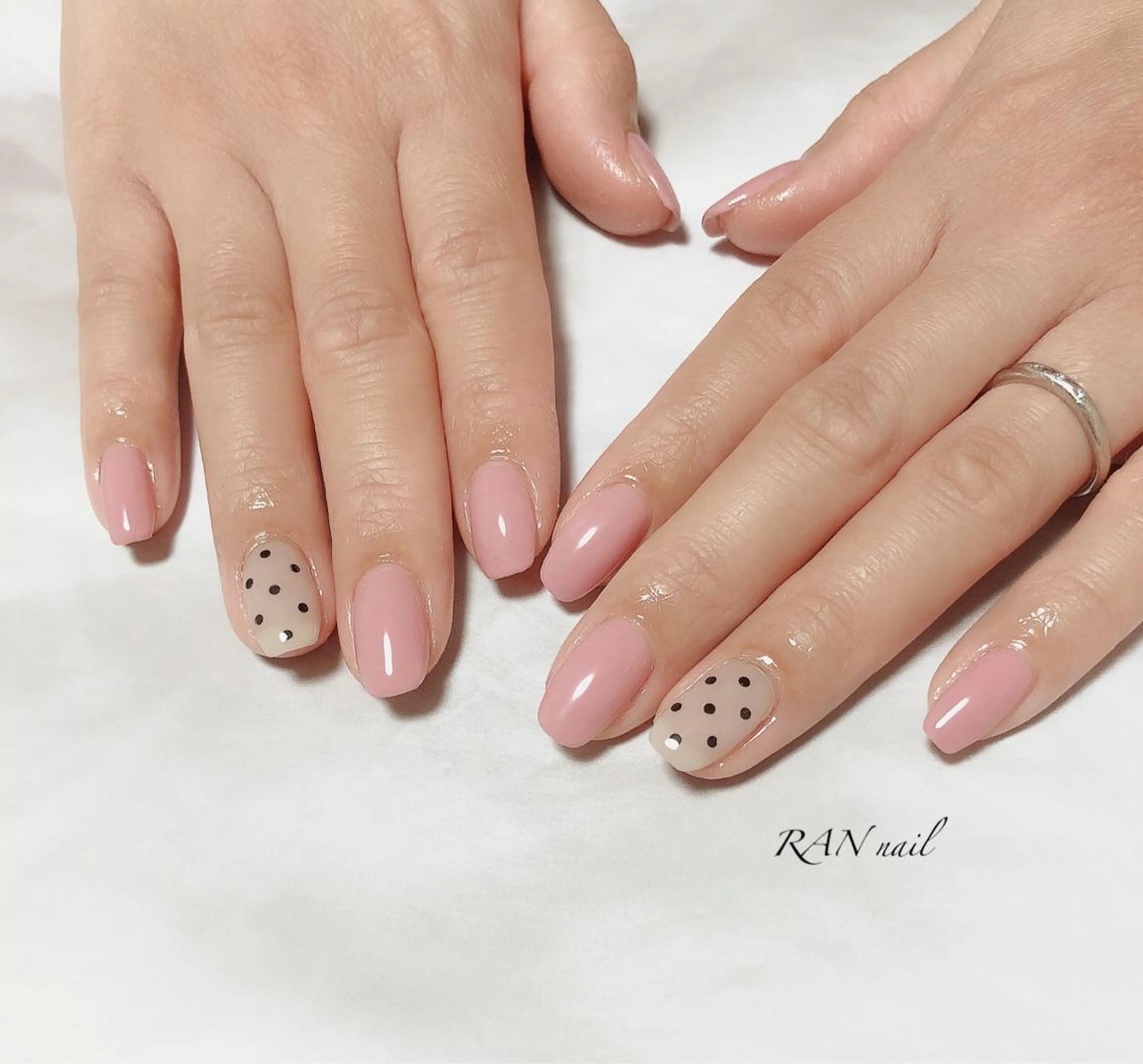 ネイル ドット フットネイル オフィスネイル ワンカラーネイル シンプルネイル ハンドネイル フットネイル RAN nail 〜ランネイル〜所属・RAN nailのネイルデザイン