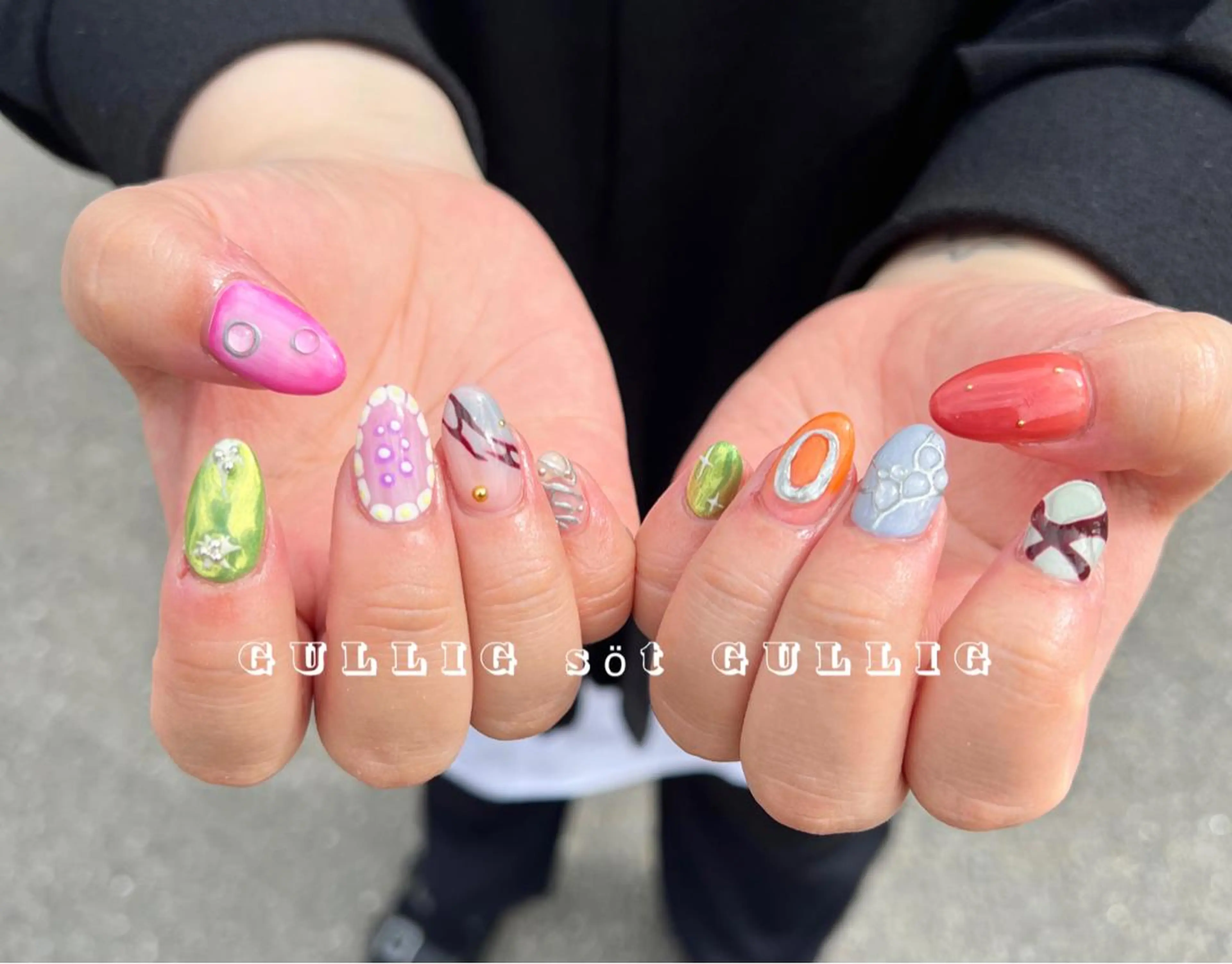 ネイル GULLIG söt GULLIGのネイルデザイン