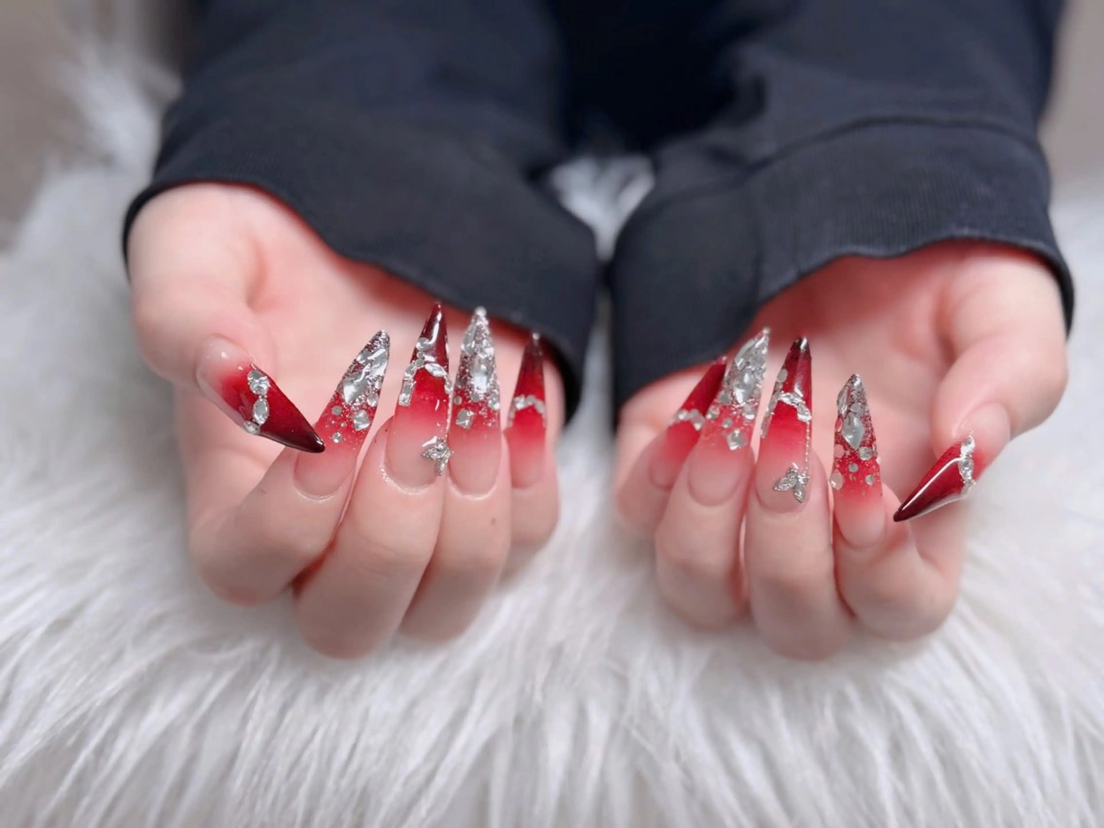 ネイル オーロラネイル フレンチネイル ジェルネイル ハロウィン キラキラネイル ハンドネイル H.baby Nail Salonのネイルデザイン