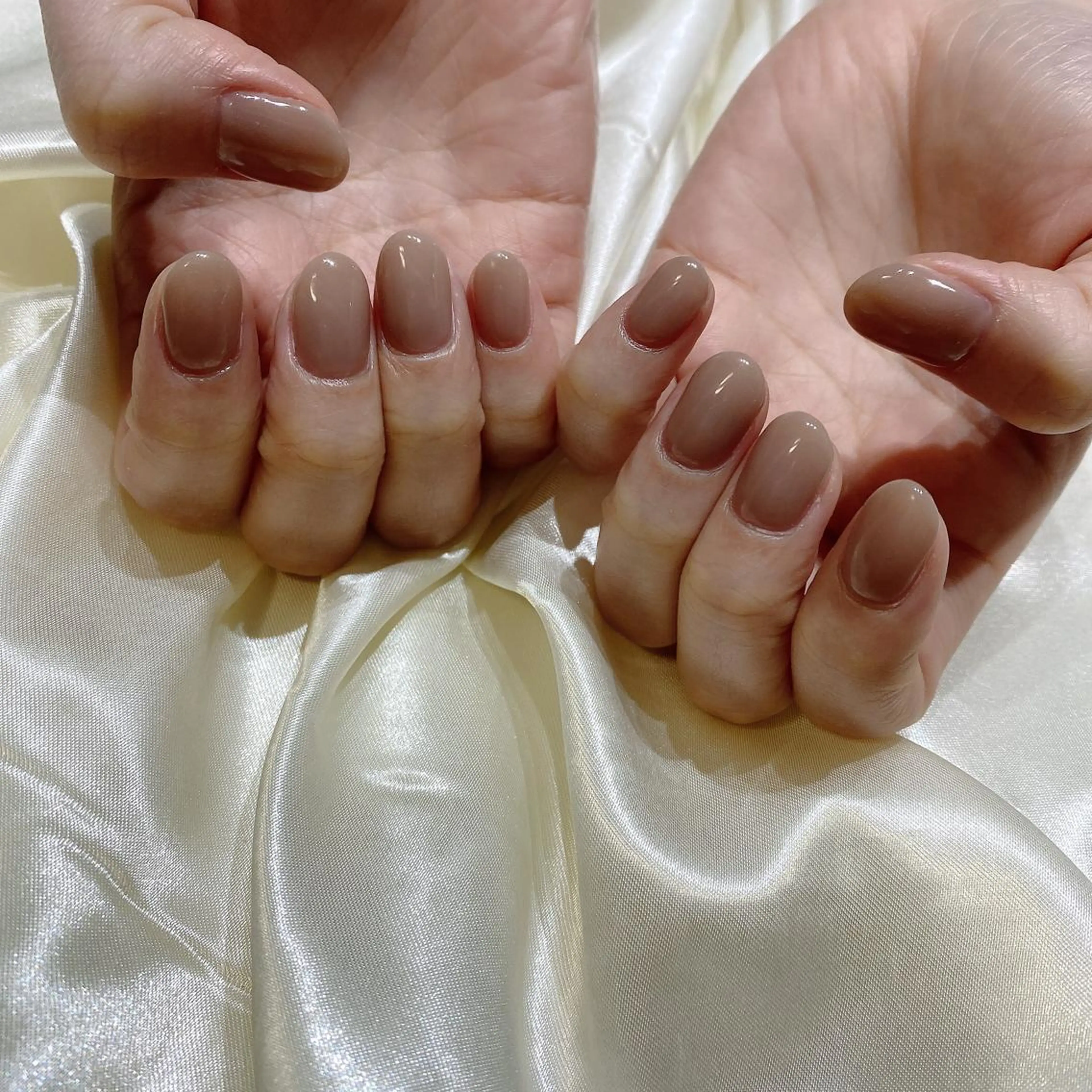 ネイル ハンドネイル 西岡 杏のネイルデザイン