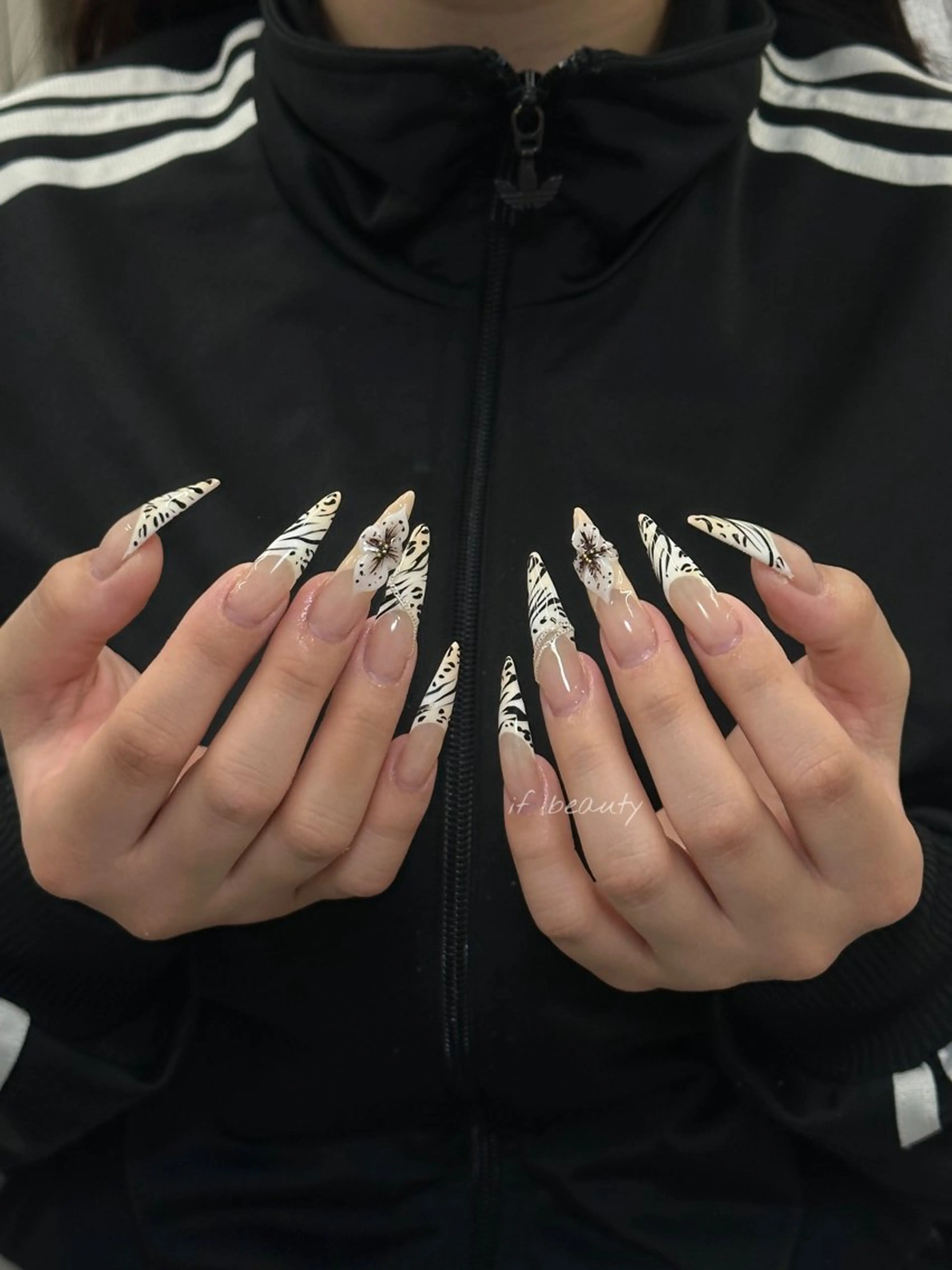 ネイル アートネイル ジェルネイル グラデーション パラジェル ワンホンネイル ハンドネイル if Hair＆Nail Salon所属・IKA /海外ネイル /個性派/ワンホンのネイルデザイン