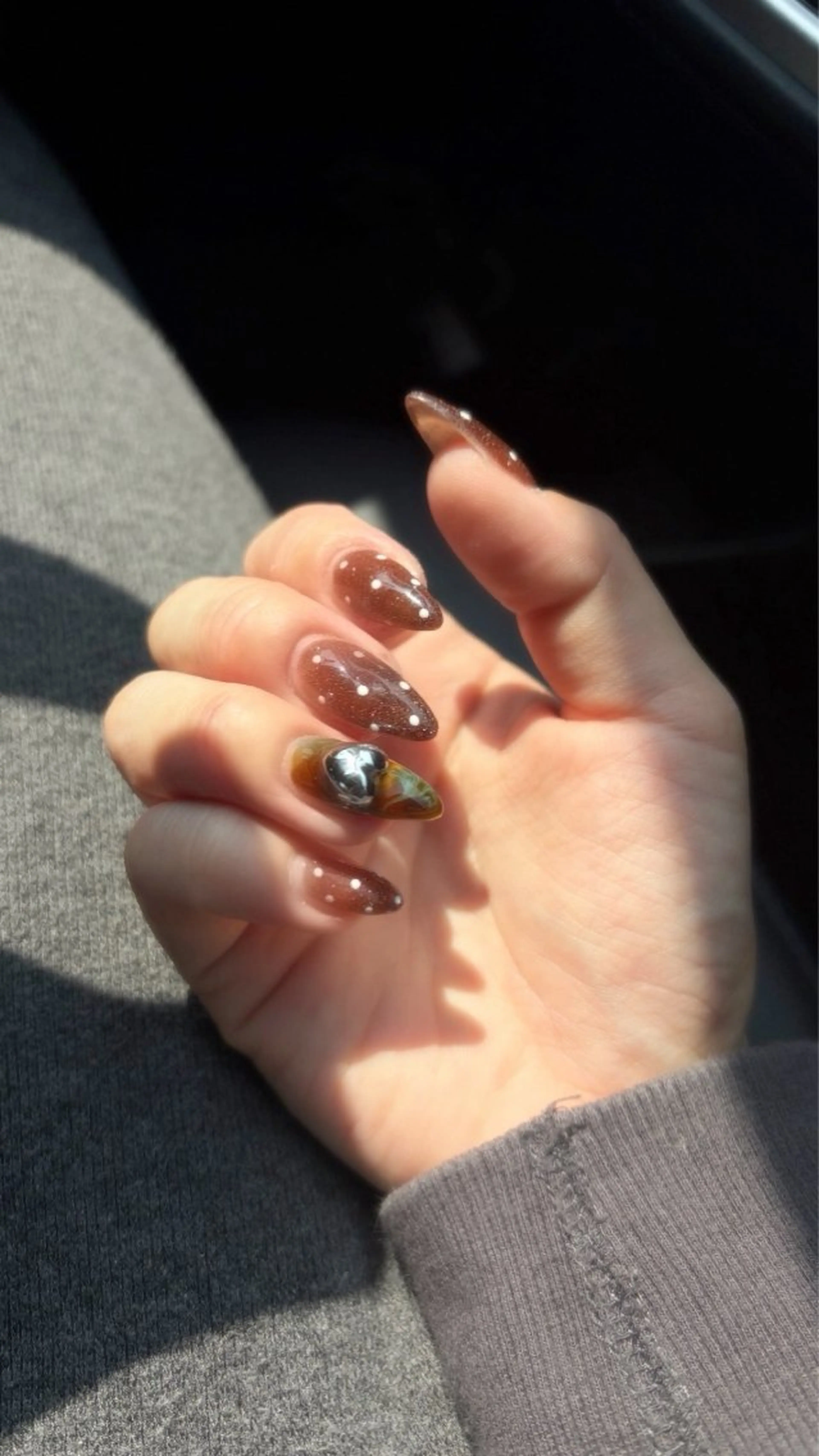 ネイル ハンドネイル 吉田 彩乃のネイルデザイン