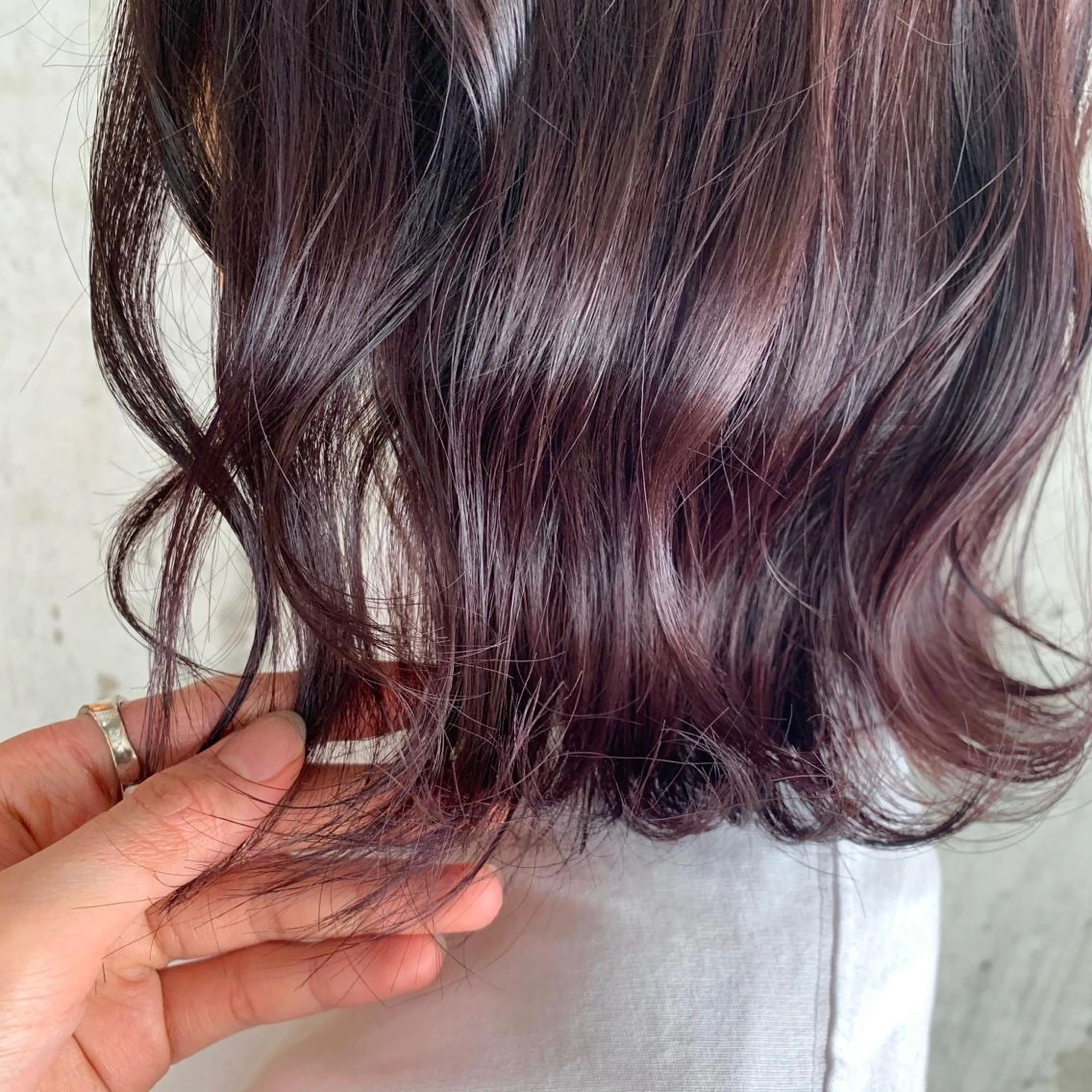 ミディアム 🌷横浜/レイヤー /艶カラー🌷のヘアスタイル