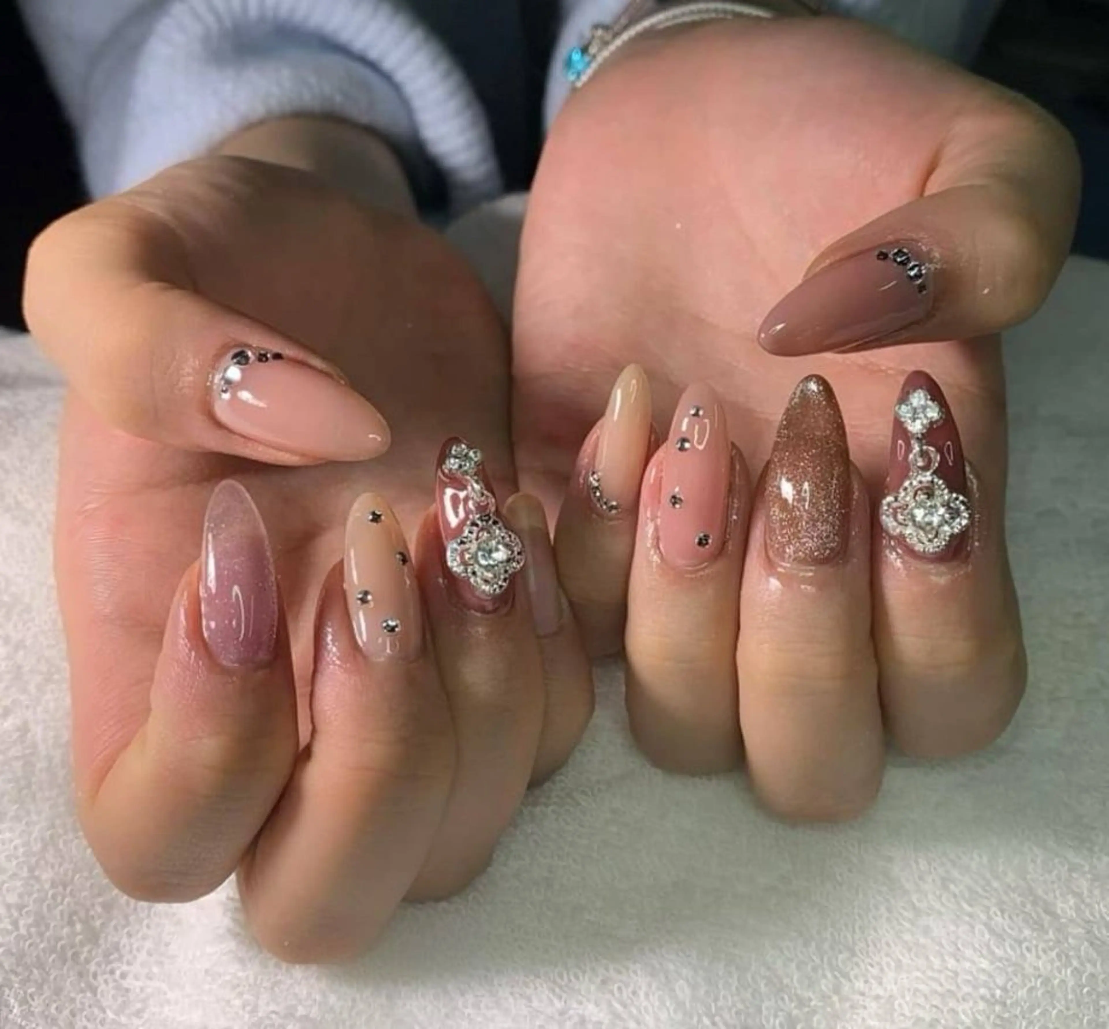 ネイル ハンドネイル フットネイル MHR nailのネイルデザイン