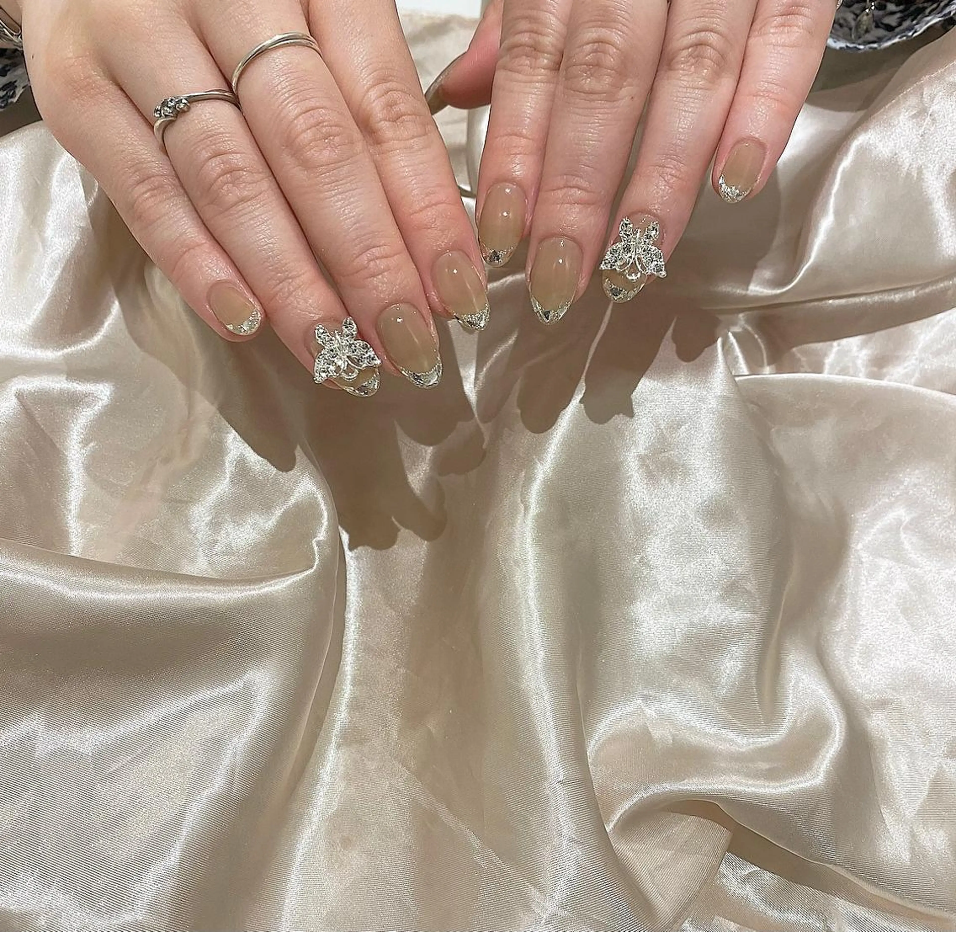 ネイル フレンチネイル ガラスフレンチ Mitsunaka rieのネイルデザイン