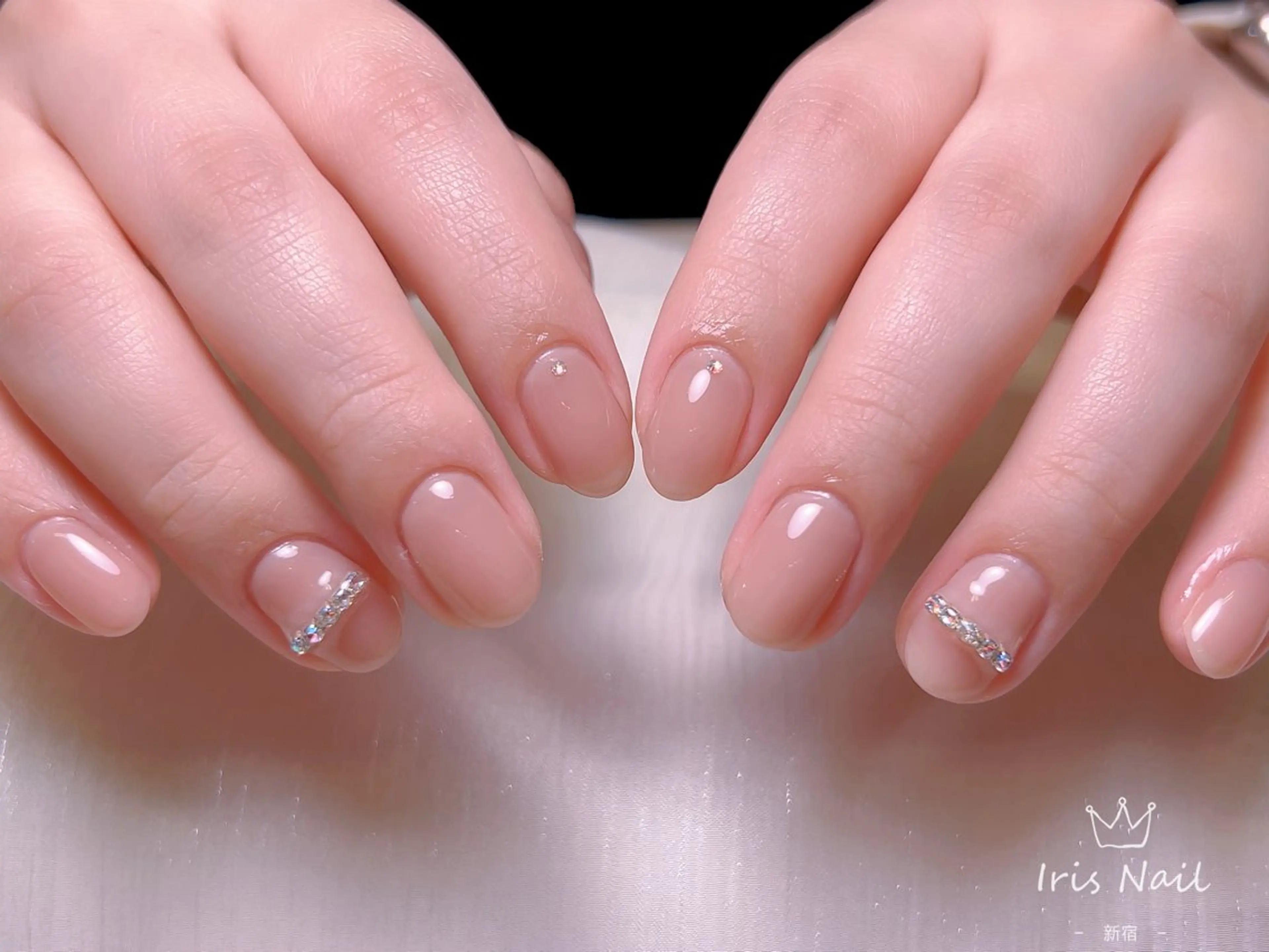 ネイル フレンチネイル ジェルネイル グラデーション 韓国ネイル マグネットネイル ハンドネイル 【長さ出し】 IRIS NAILのネイルデザイン