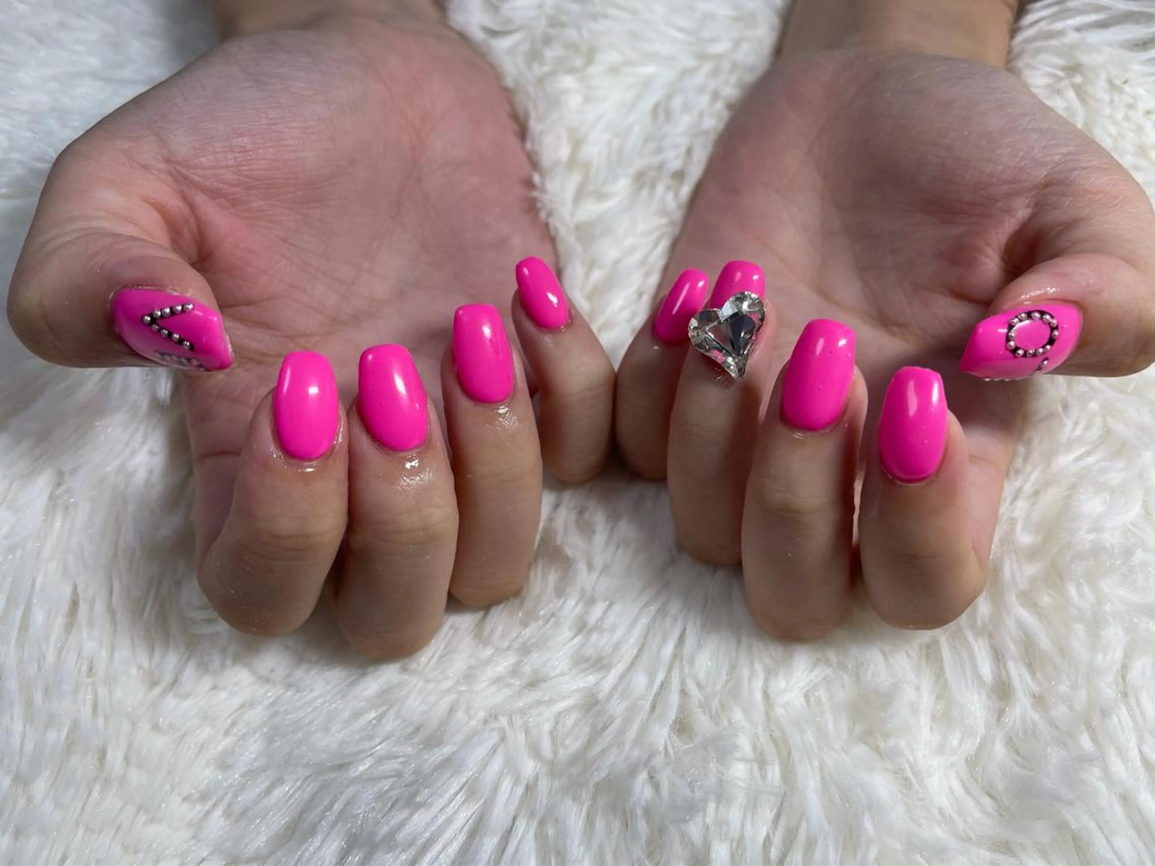 ネイル ハート ハンドネイル R’s nailのエステ・リラクイメージ