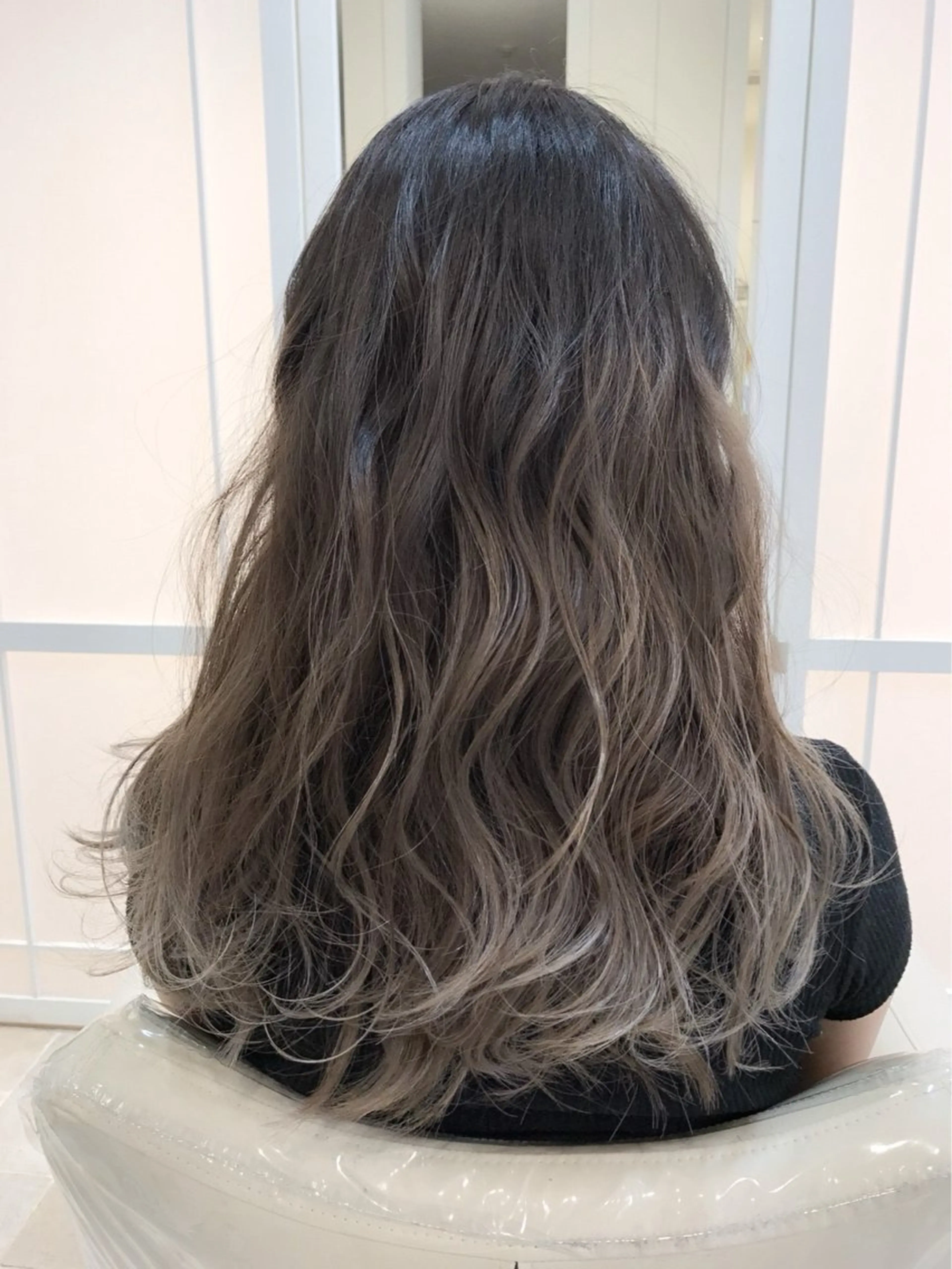 ロング カラー ヘアアレンジ 齋藤 艶珠のヘアスタイル