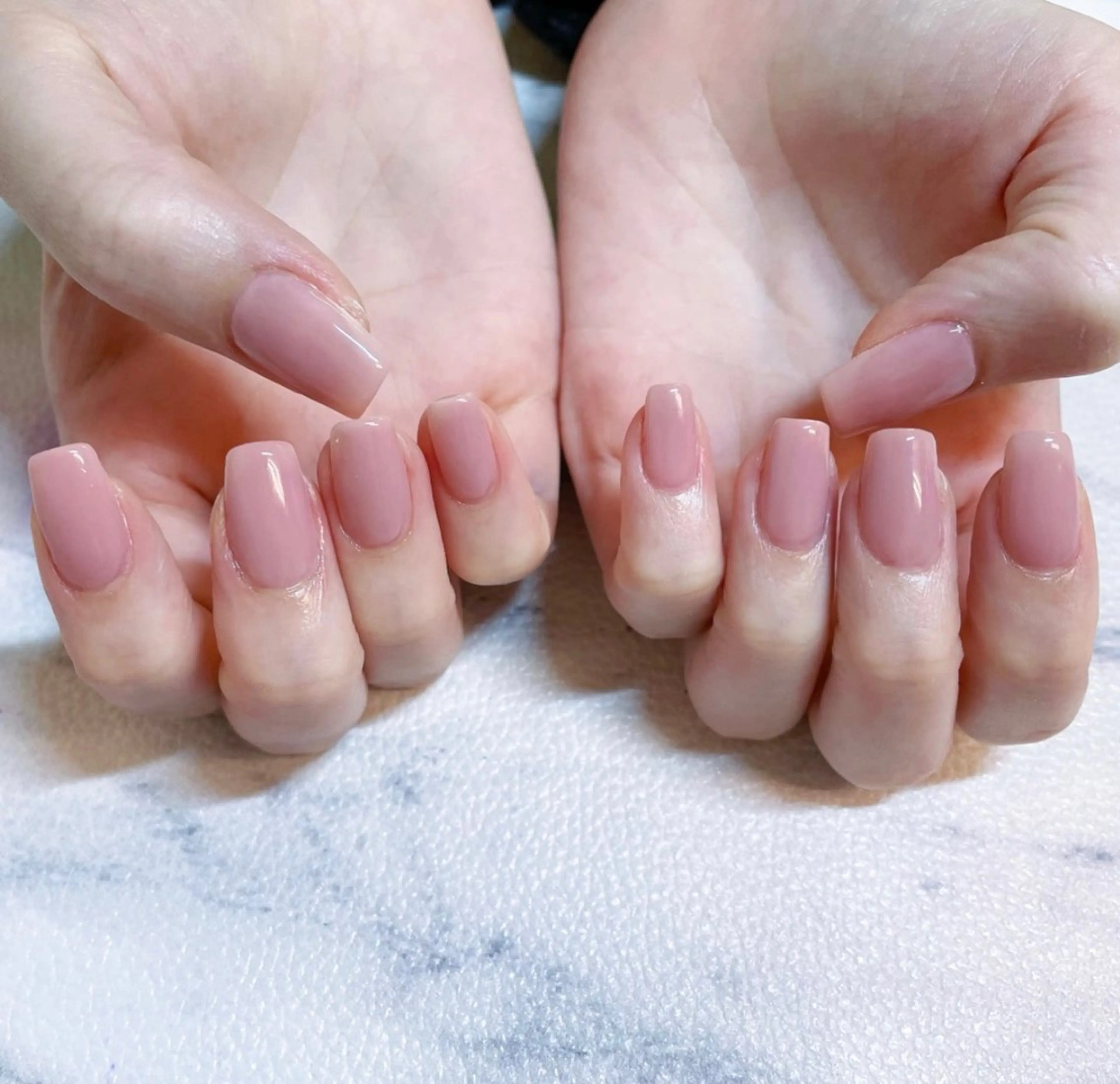 ネイル ハンドネイル misaki 🩰‎🤍🎀のネイルデザイン