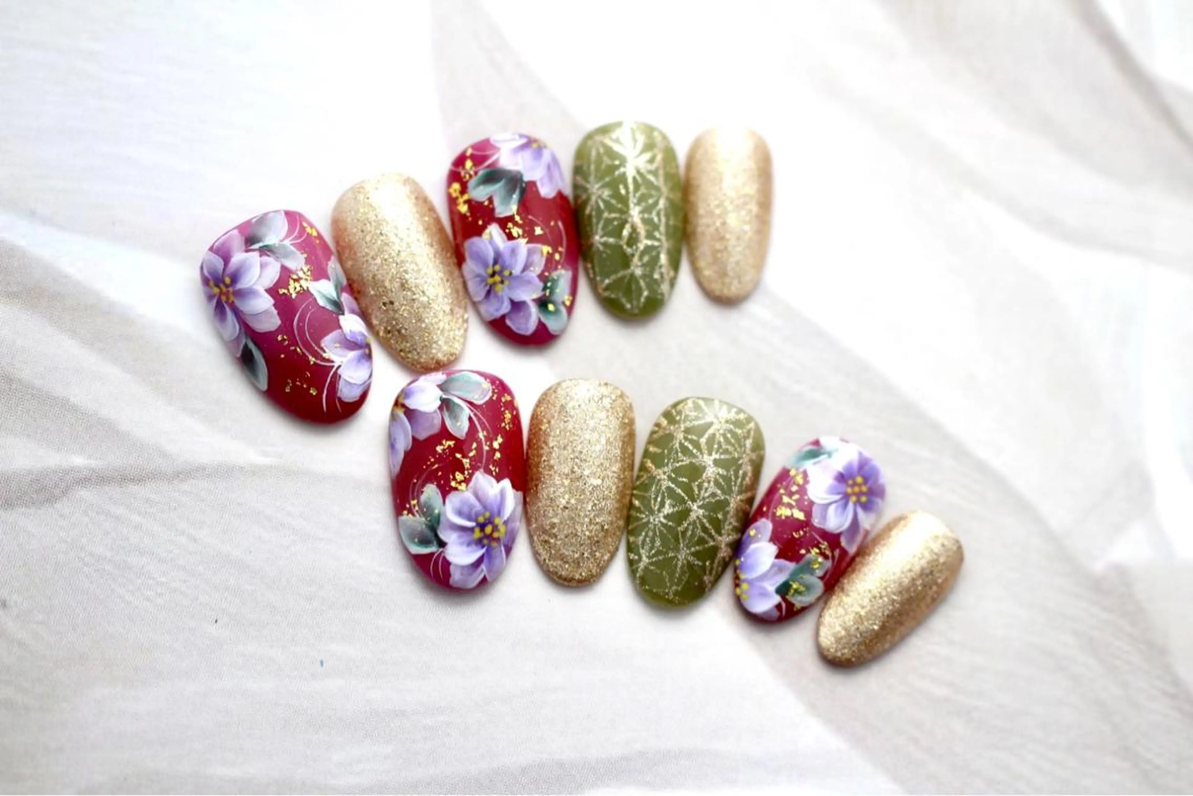 ネイル 成人式 ジェルネイル ママリンド　志村坂上店所属・しみ えんのネイルデザイン