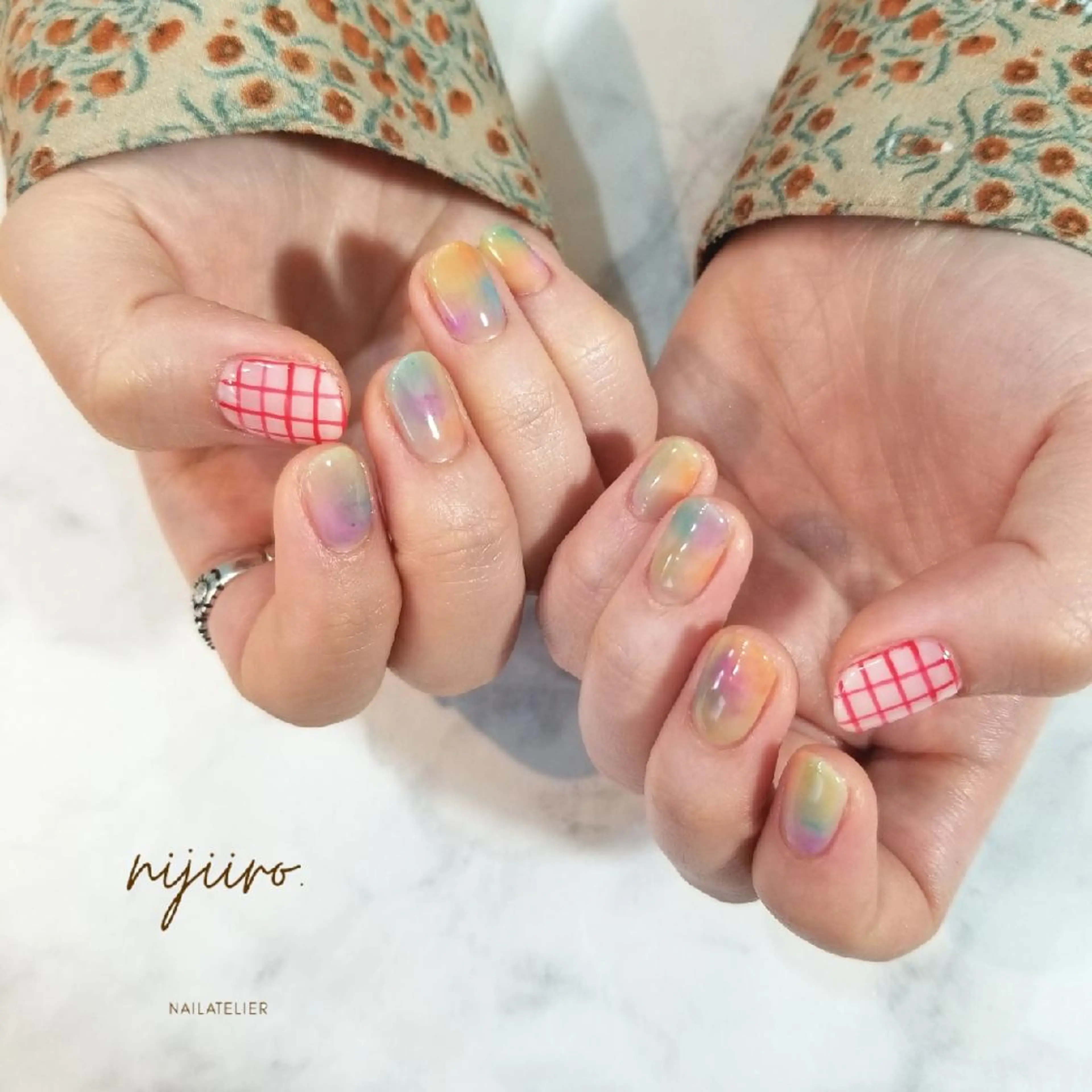 ネイル ハンドネイル nailatelier nijiiro.所属・nijiiro🌈 サトウのネイルデザイン