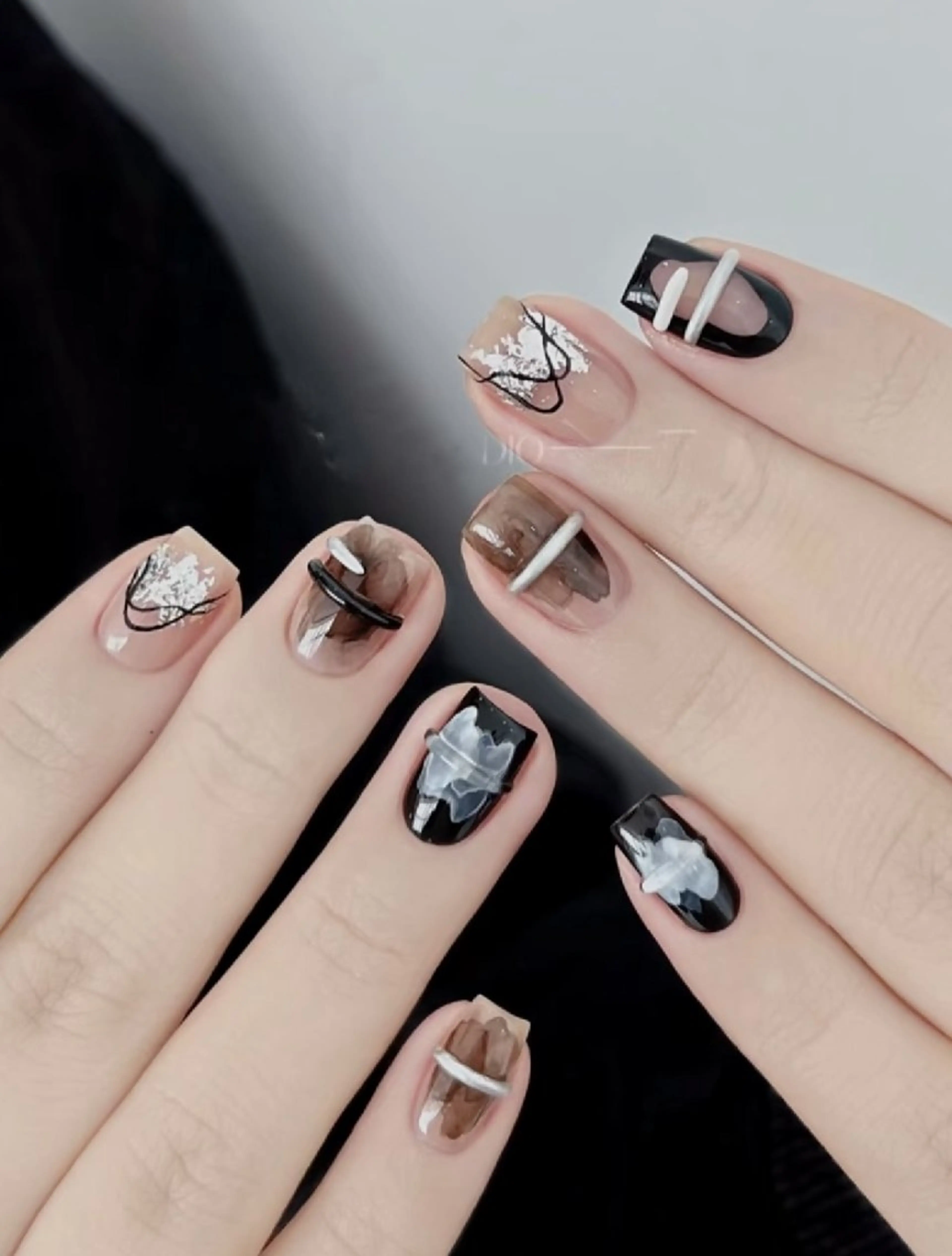 ネイル ハンドネイル パラジェル＆フィルイン取り扱いサロンSol Nail所属・Sol Nail ミネのネイルデザイン