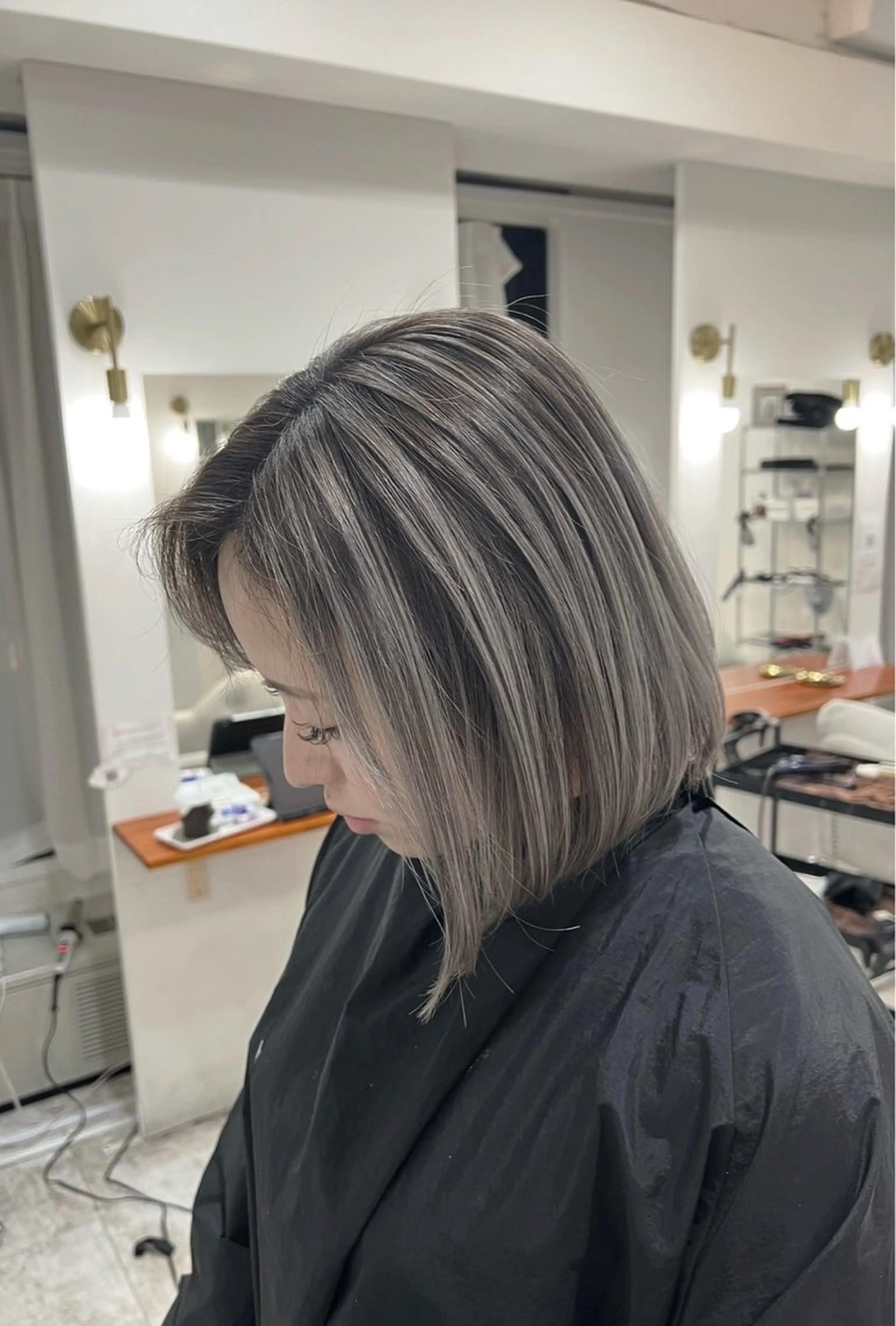 ショート カラー バレイヤージュ グレージュ レイヤーカット ヘアカラー トリートメント ROBIN所属・指名数No.1 /NAOYAのヘアスタイル