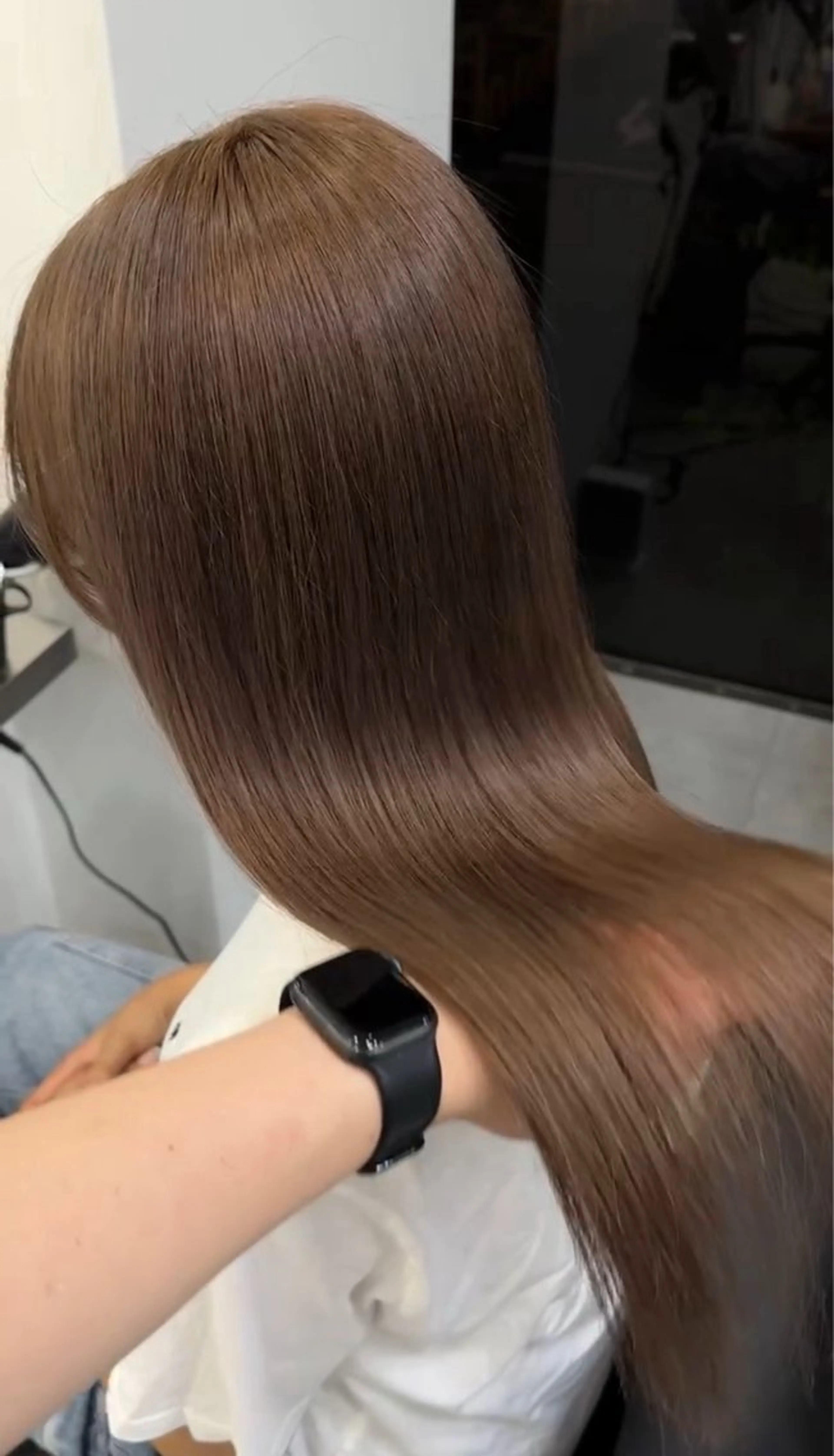 全頭1ブリーチ+1カラーの写真