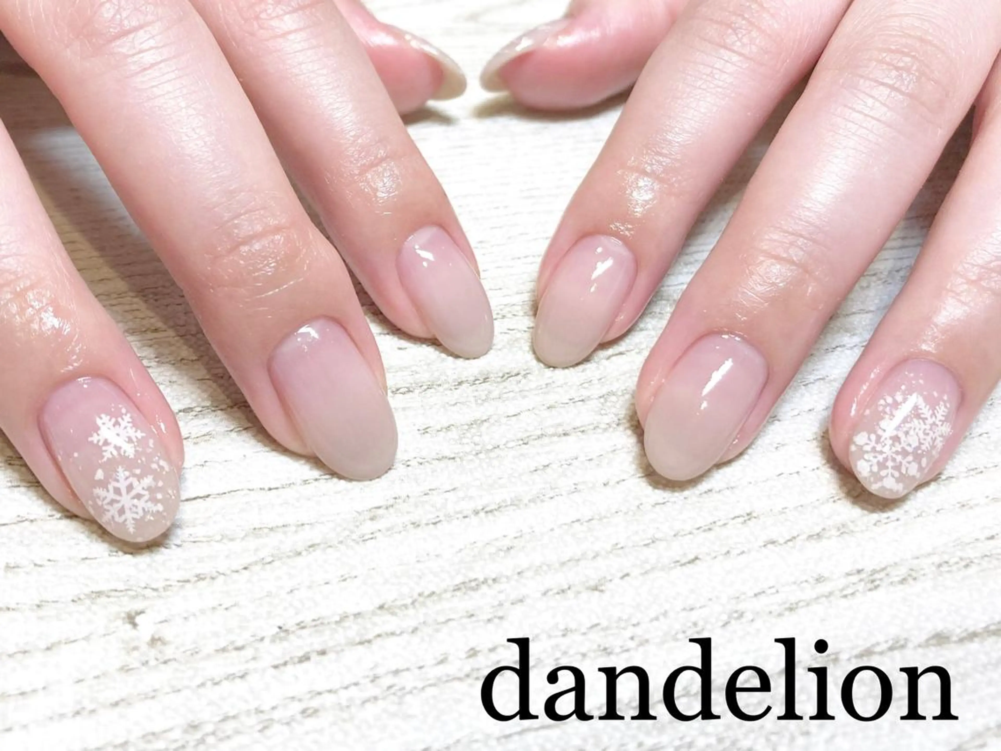 ネイル ハンドネイル ハンドケア dandelion ダンデライオンのネイルデザイン