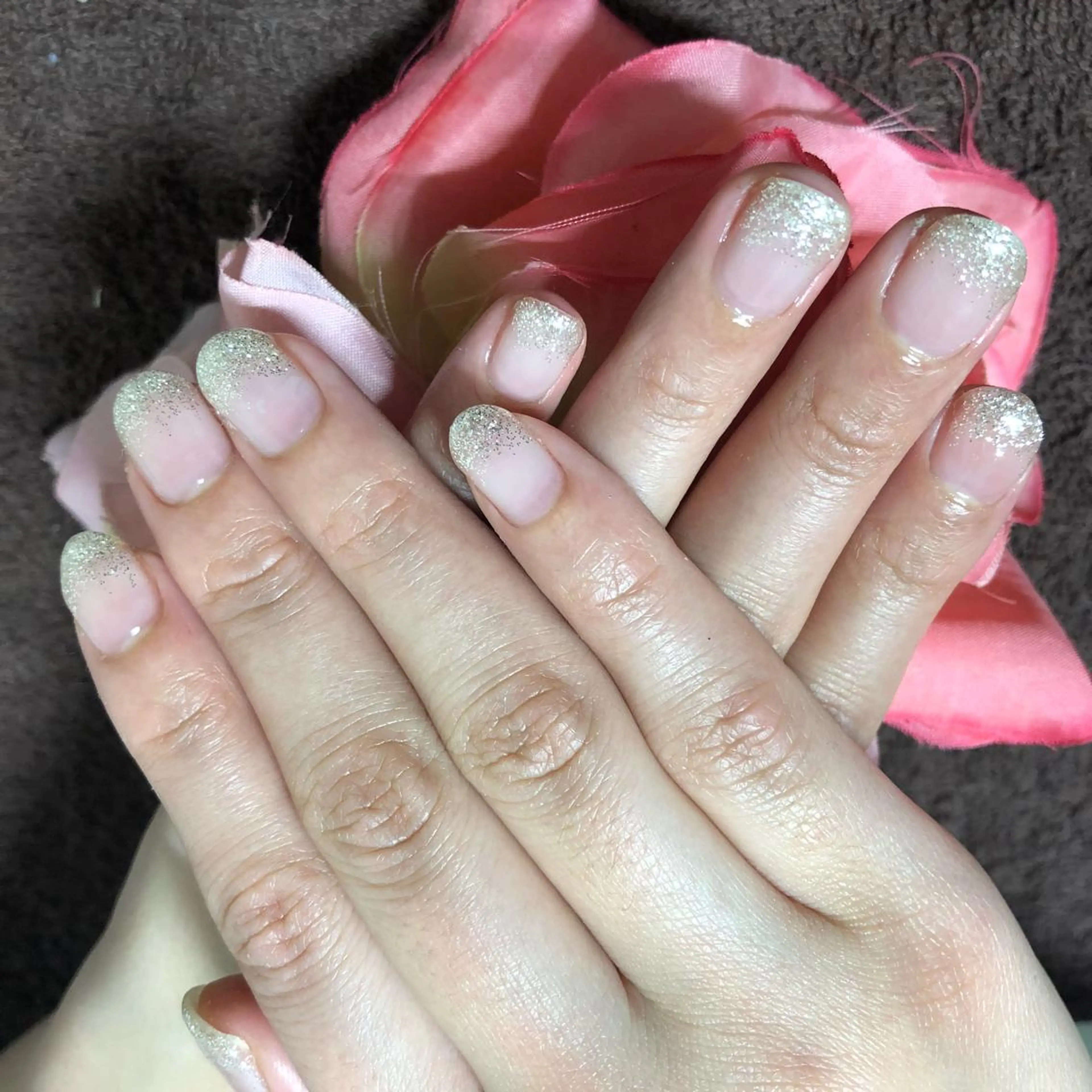ショート ネイル ラメ(グリッター) ラメグラデーション ワンカラーネイル ハンドネイル 《LB》ラブリエ Nail&eyeのマツエク・マツパデザイン