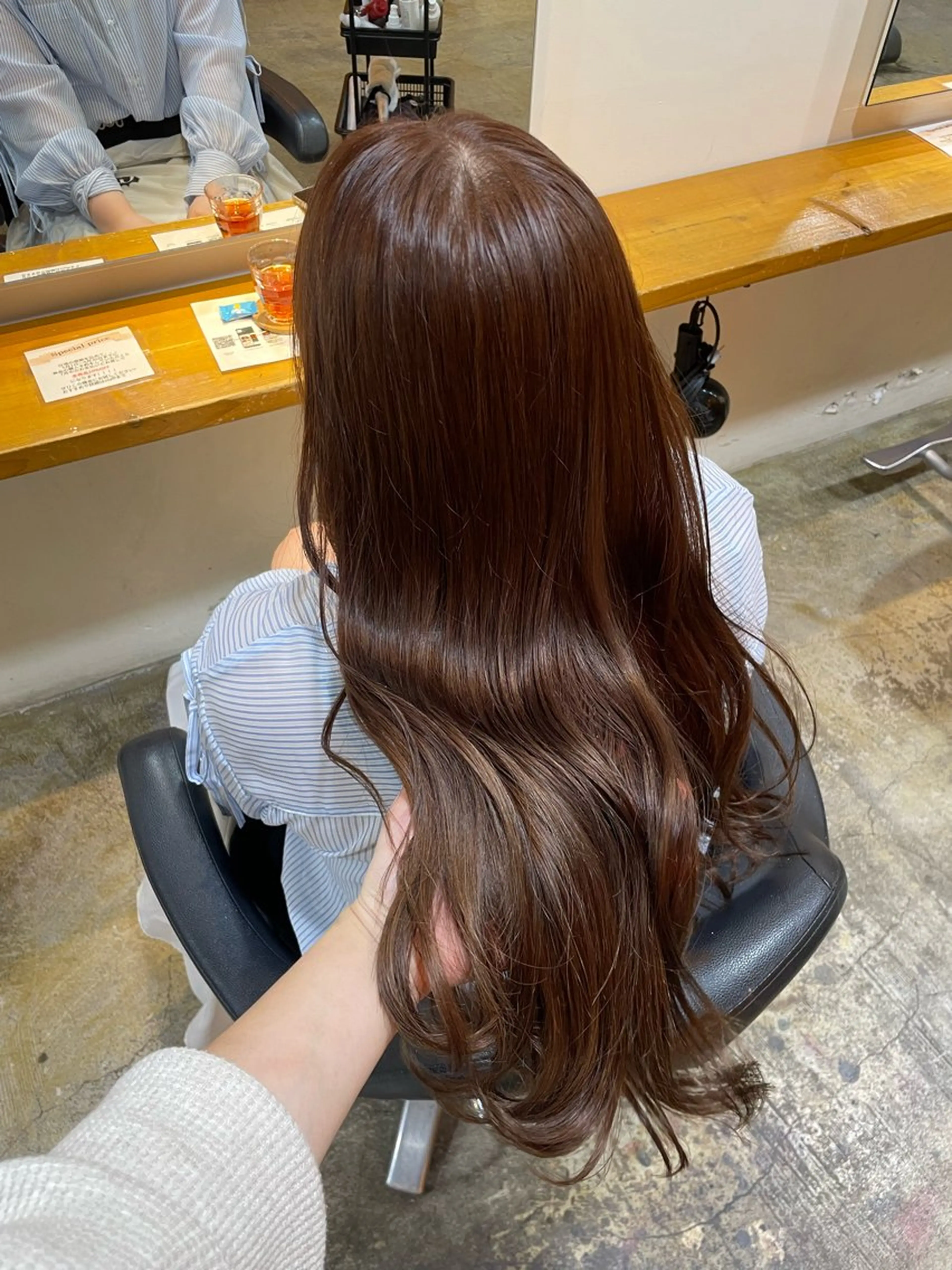 ロング カラー ベージュカラー カット ヘアカラー トリートメント MIOベージュカラー 柔らかいカラーのヘアスタイル