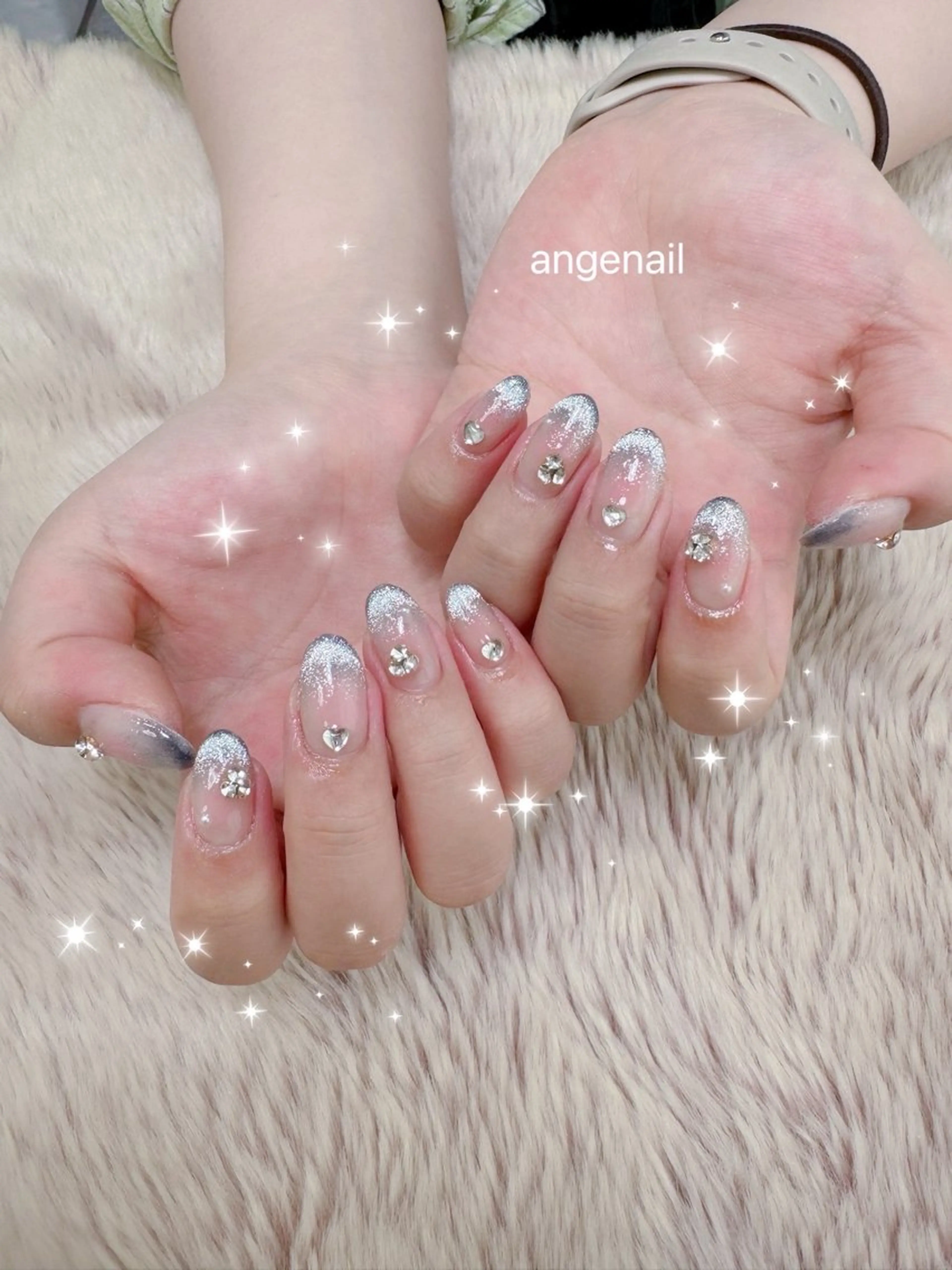 ネイル ハンドネイル オーナーネイリスト MAKIのネイルデザイン