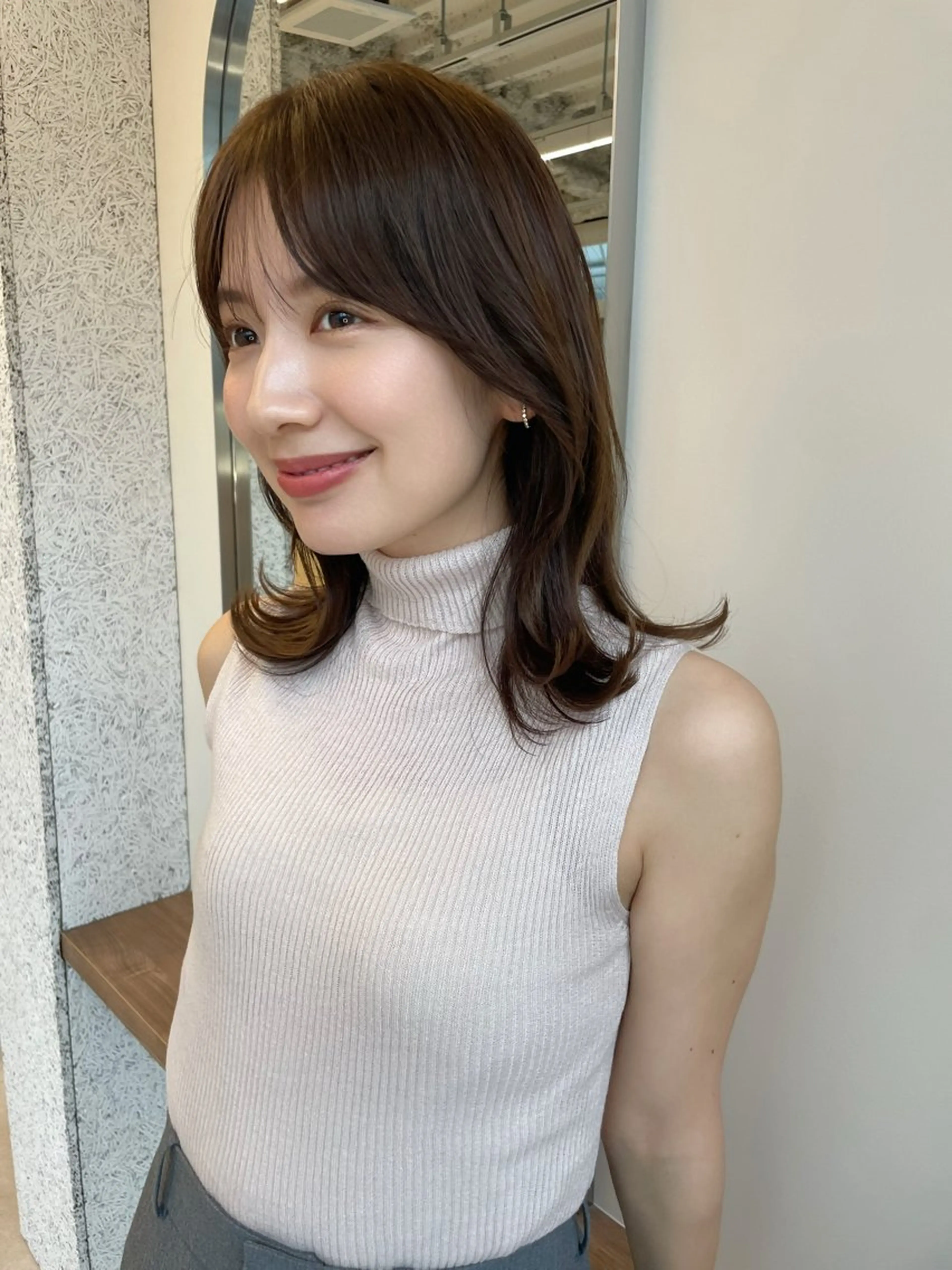 ミディアム カラー 切りっぱなしボブ ボブレイヤー ボブ くびれヘア 顔まわりレイヤー カット ヘアカラー 結べるレイヤーボブ くびれLady表参道のヘアスタイル