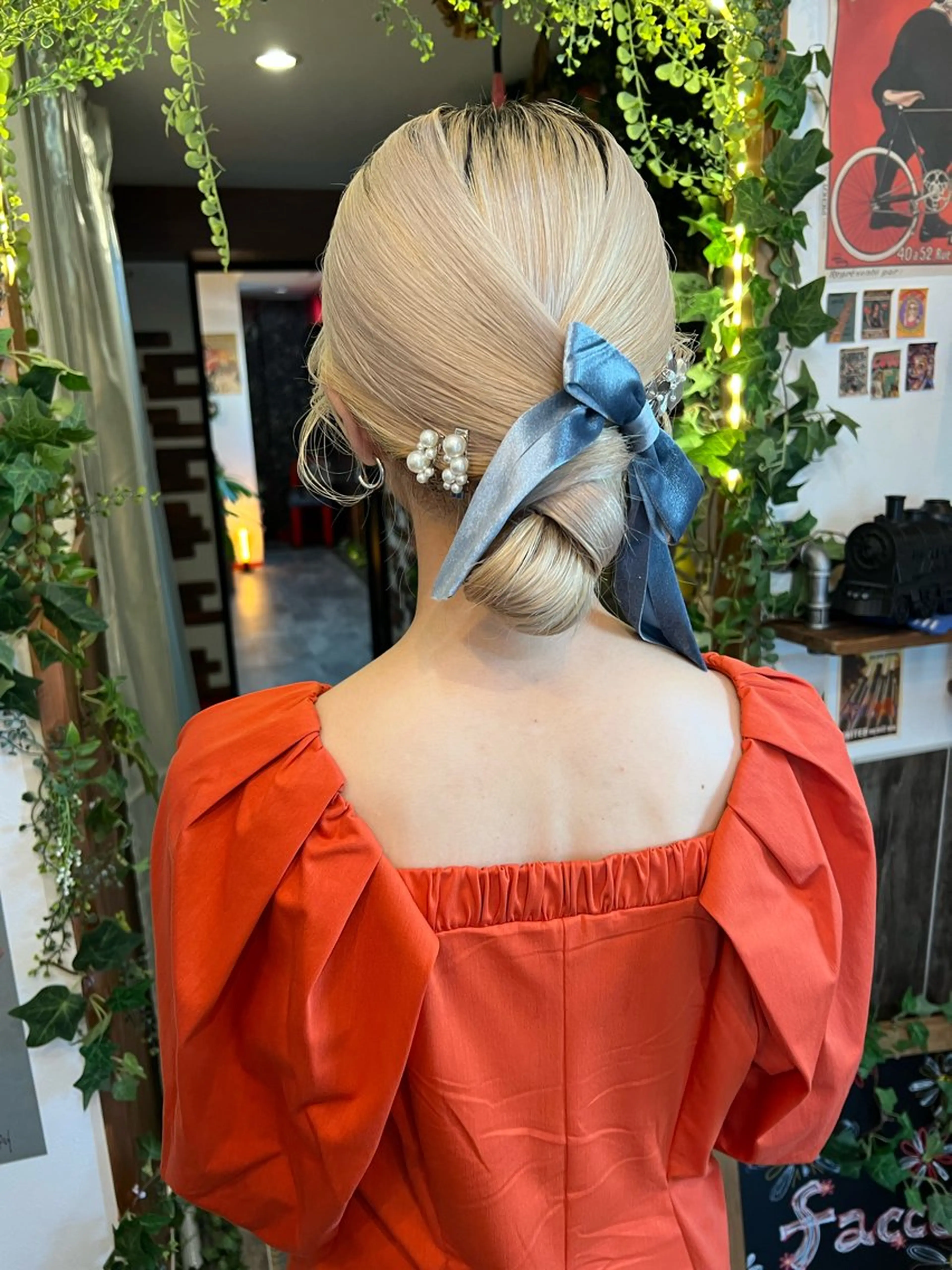 ロング ヘアアレンジ 結婚式・ブライダル ヘアセット カラーパティシエ facce🌼ikoのヘアスタイル