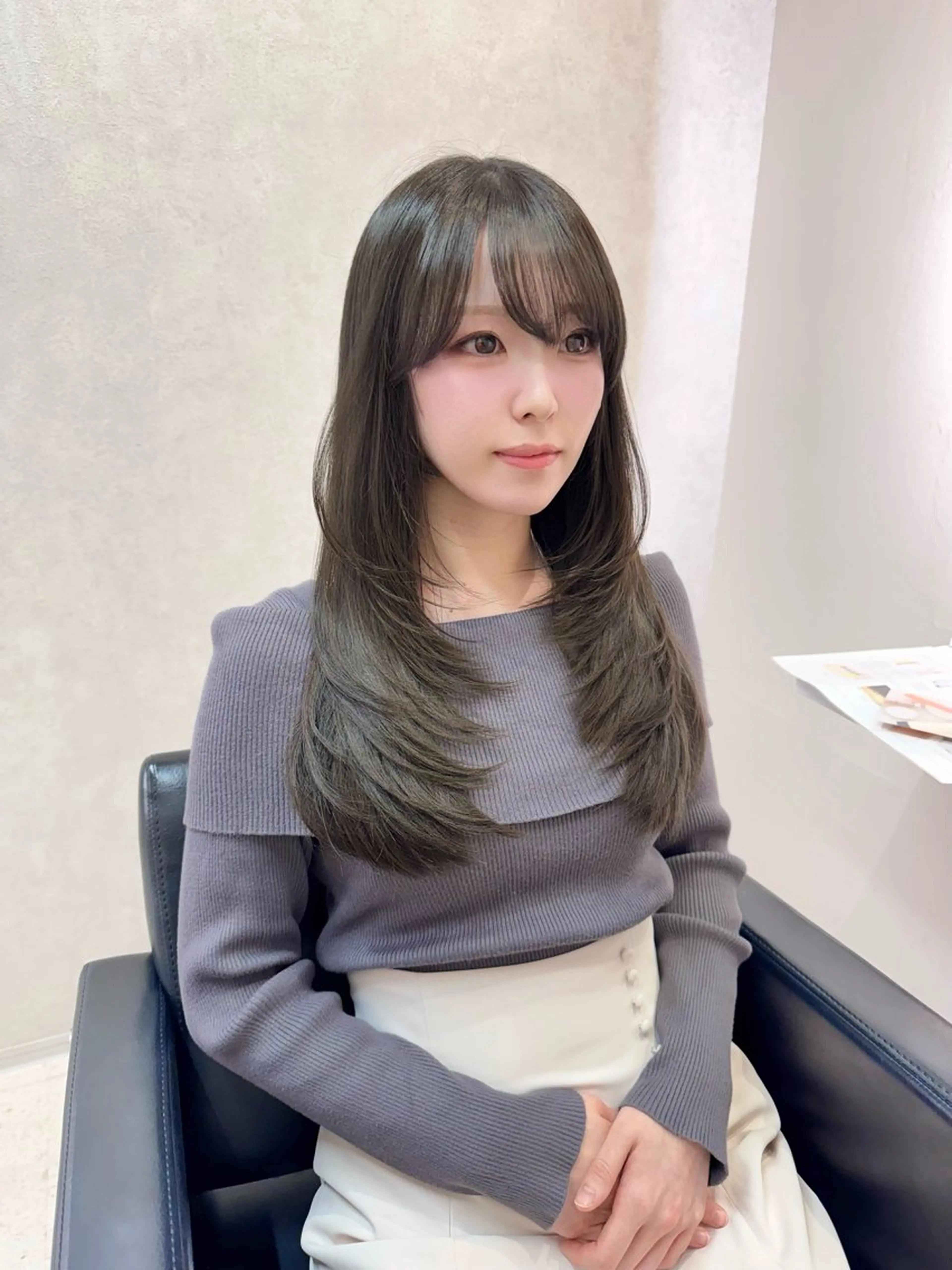 ロング カット ヘアカラー トリートメント 《韓国レイヤー特化》 艶髪✨EMIのヘアスタイル