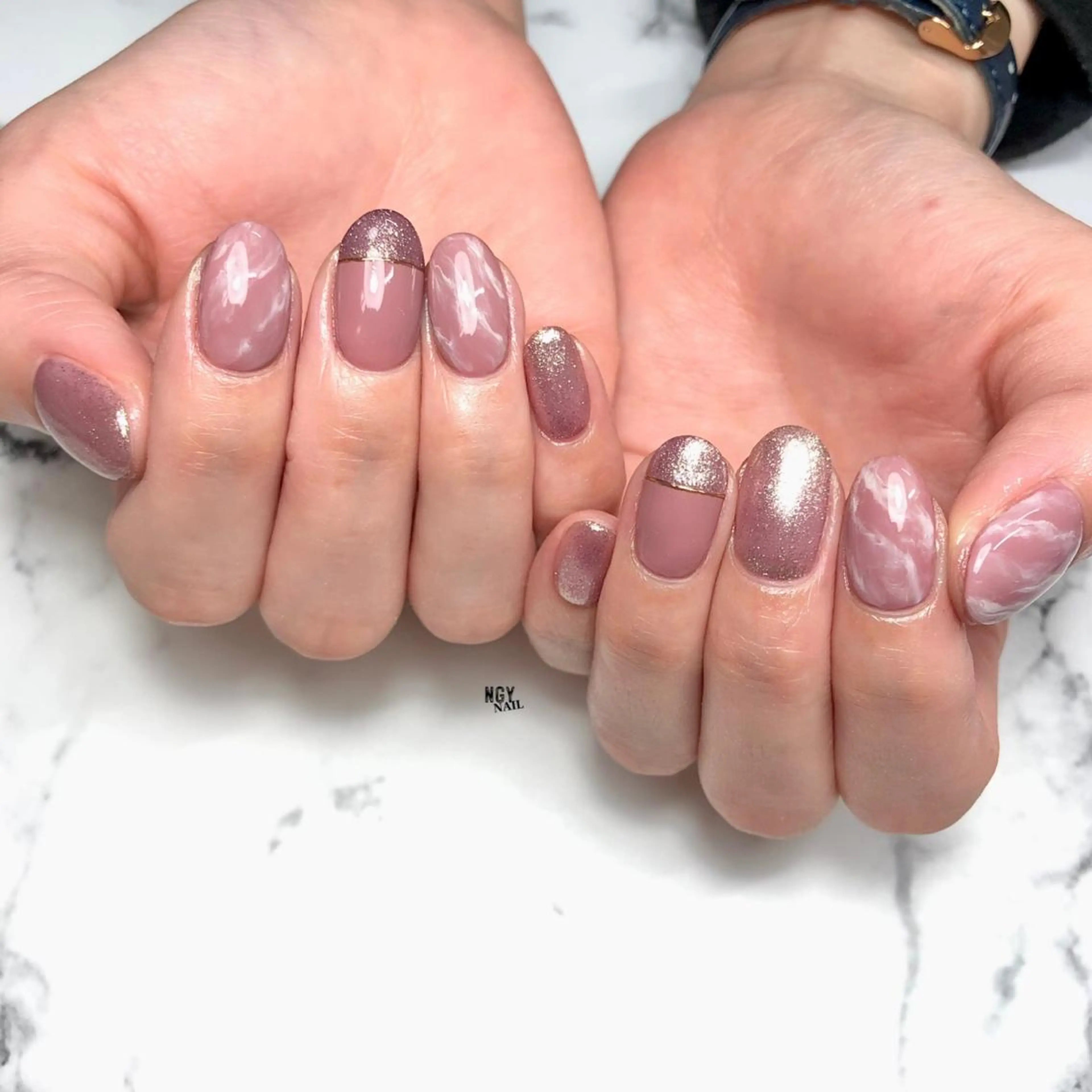 ネイル ジェルネイル ガーリー ミラーネイル ニュアンスネイル オフィスネイル NAIL NOWのネイルデザイン