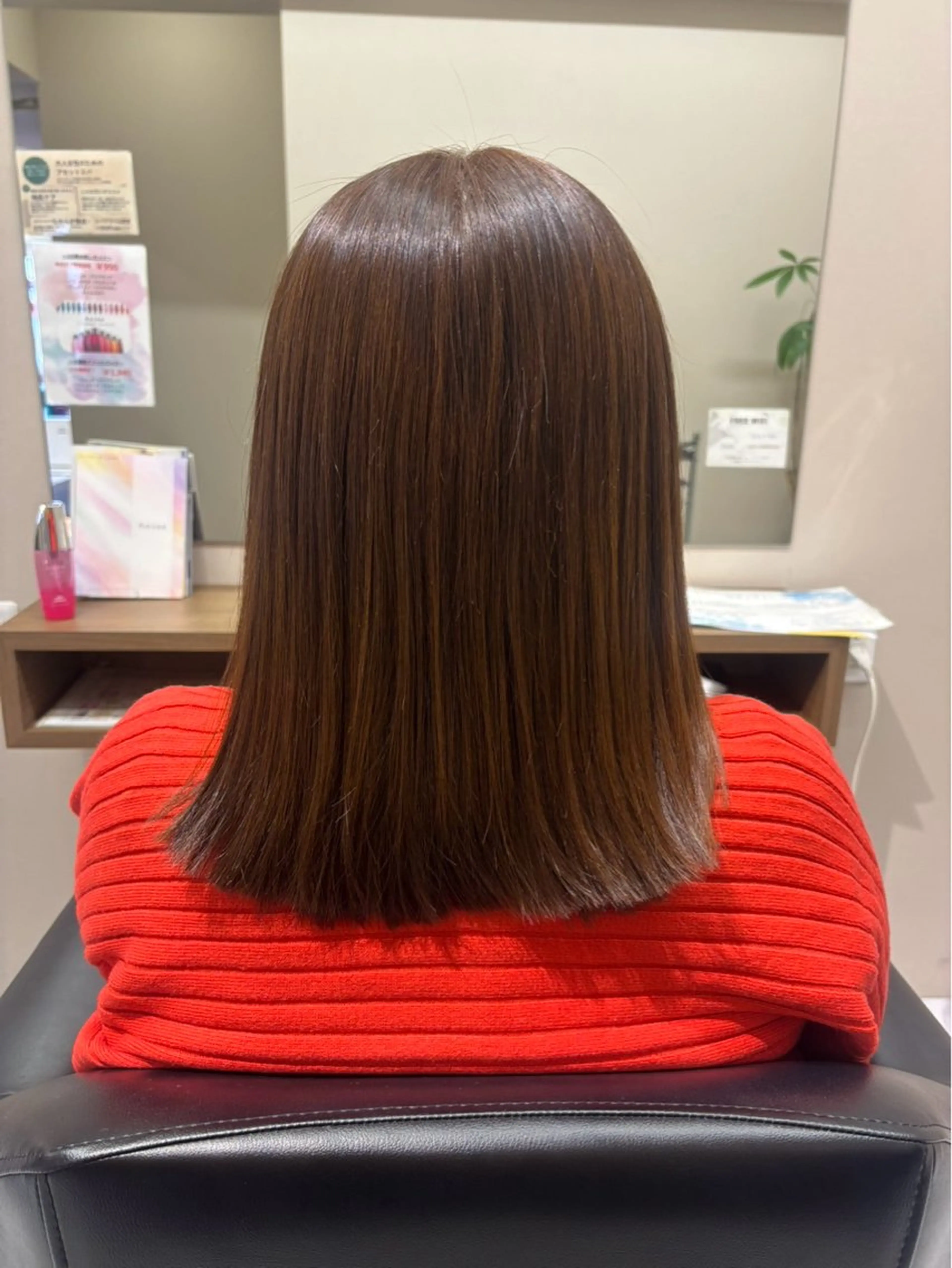 ミディアム カラー 小顔カット 外ハネヘア カット ヘアカラー 佐藤里菜🎀 /モデル募集してますのヘアスタイル