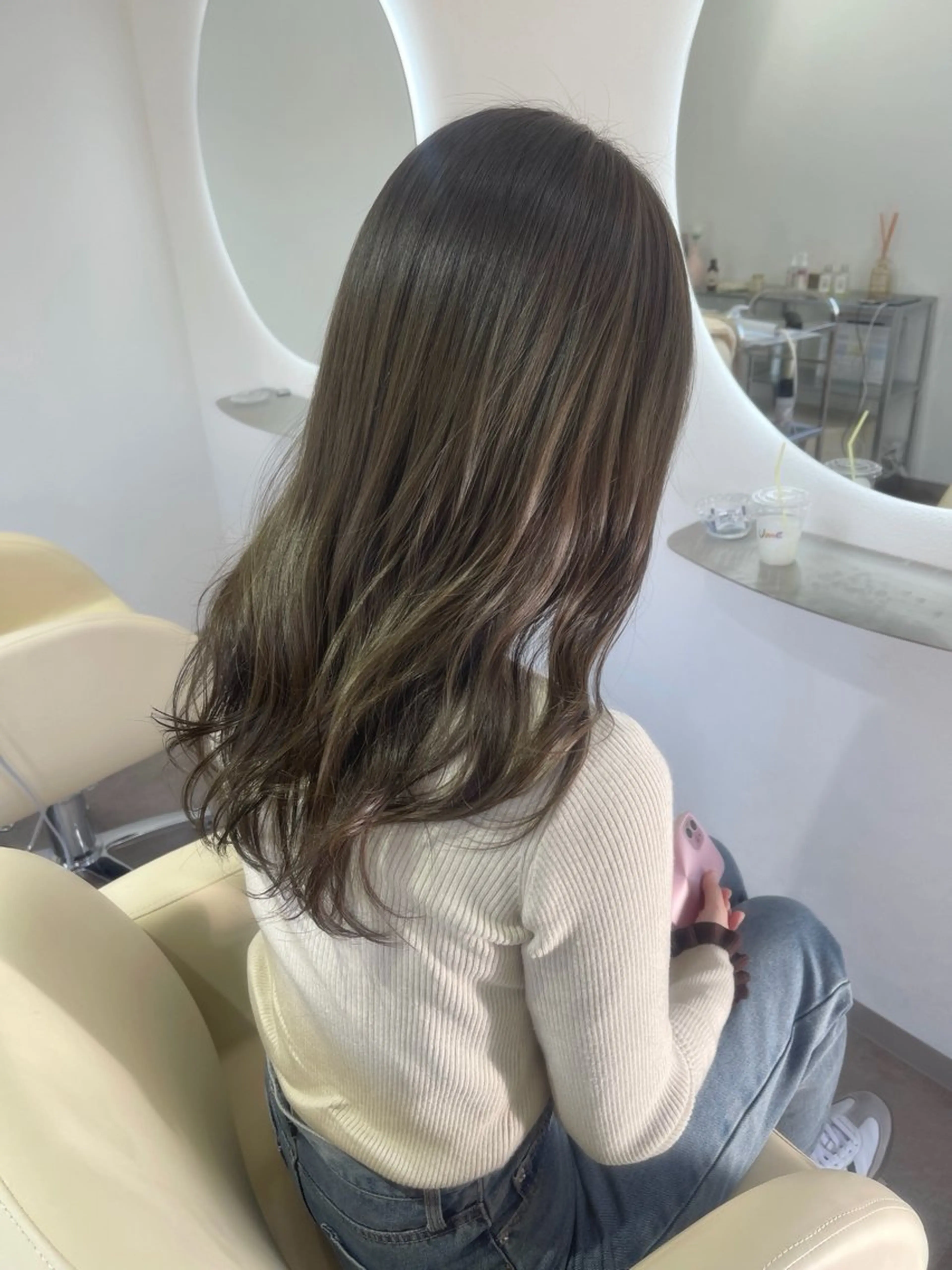 セミロング カラー アッシュ ブリーチ ブリーチなしカラー オリーブアッシュ ume所属・ume yuraのマツエク・マツパデザイン