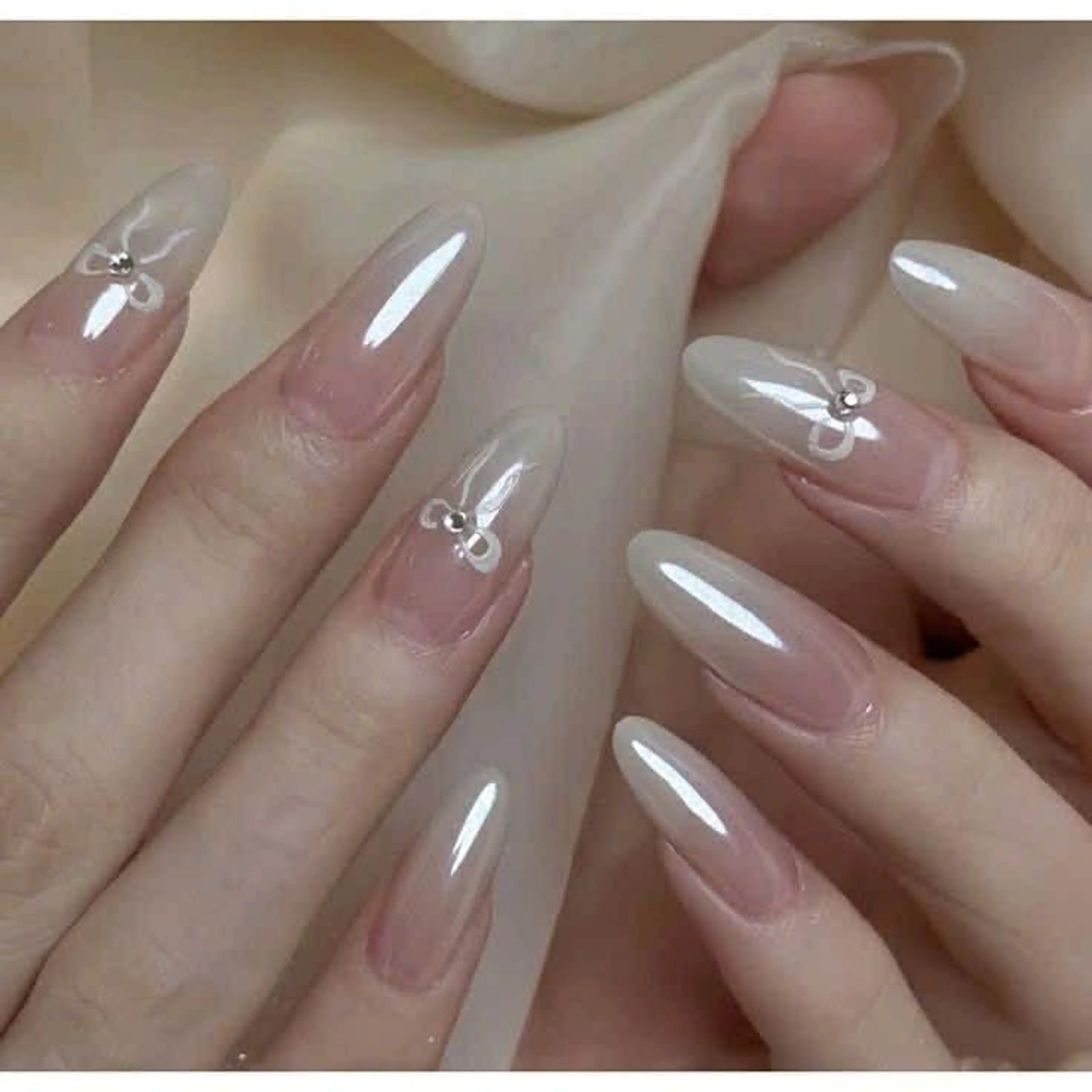 チップ長出し10本＋ワンカラーの写真