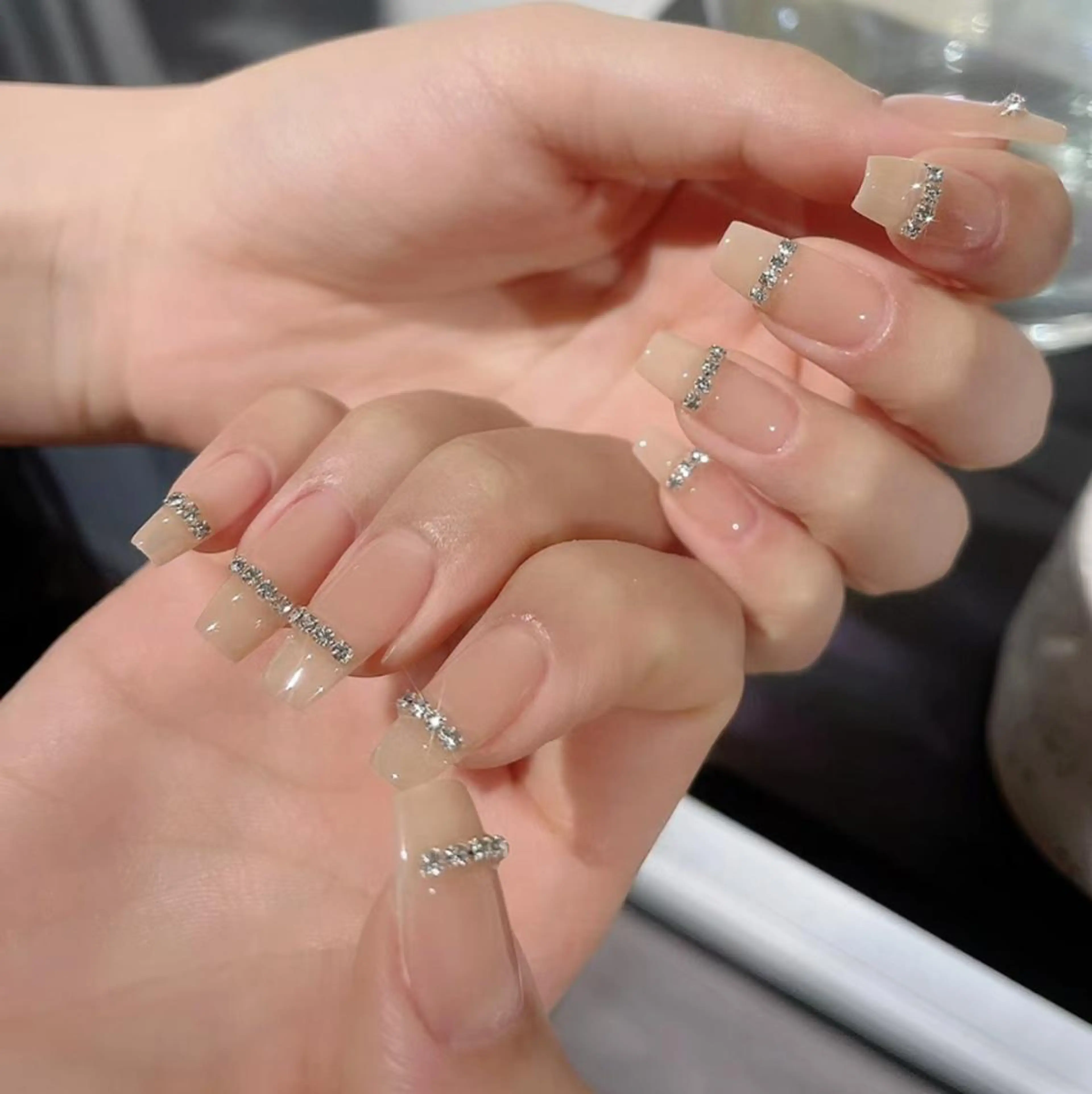 ネイル アートネイル 長さ出し ネイルチップ Queens みなみのネイルデザイン