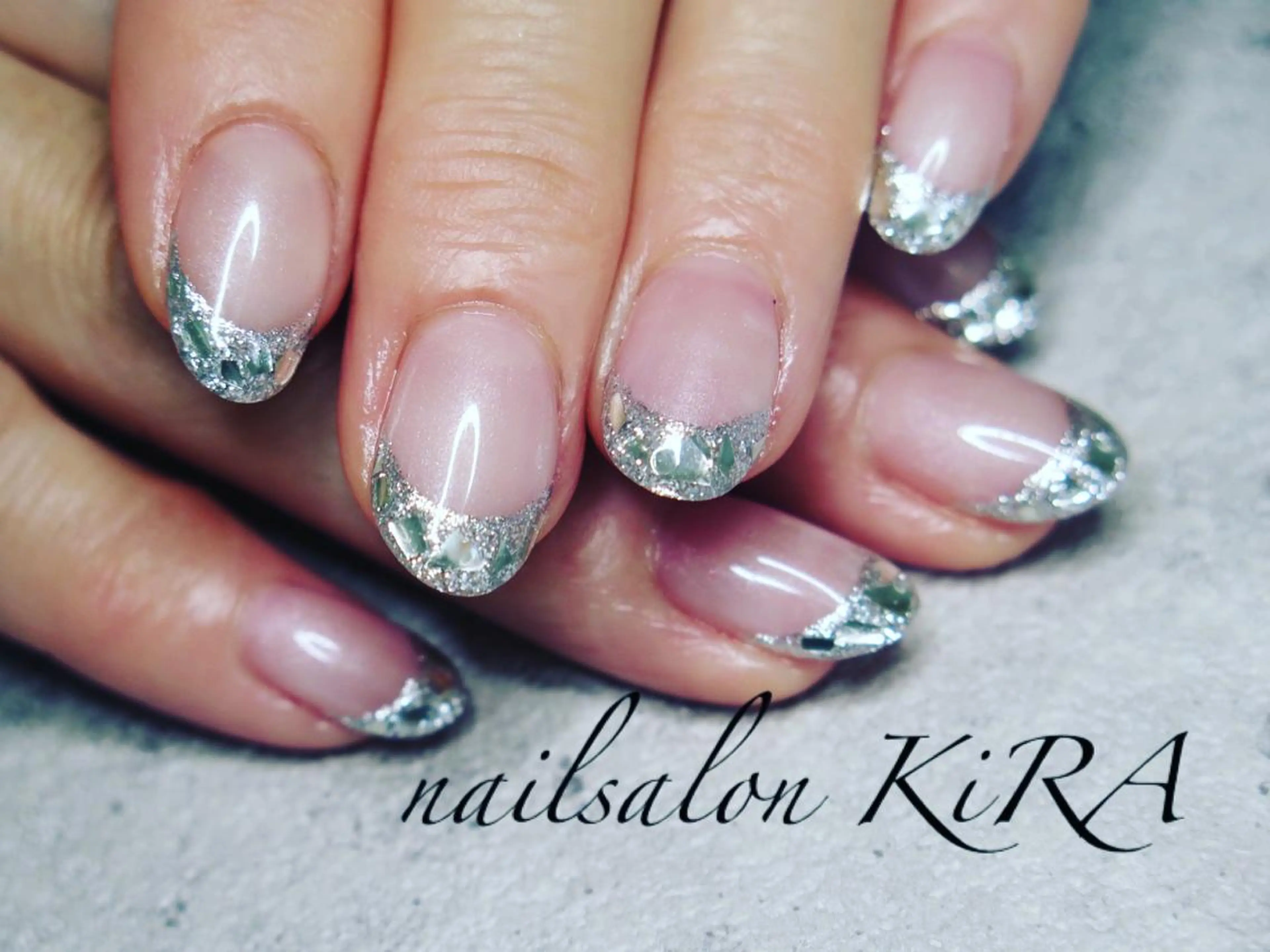 ネイル フレンチネイル ガラスフレンチ K. NANAのネイルデザイン