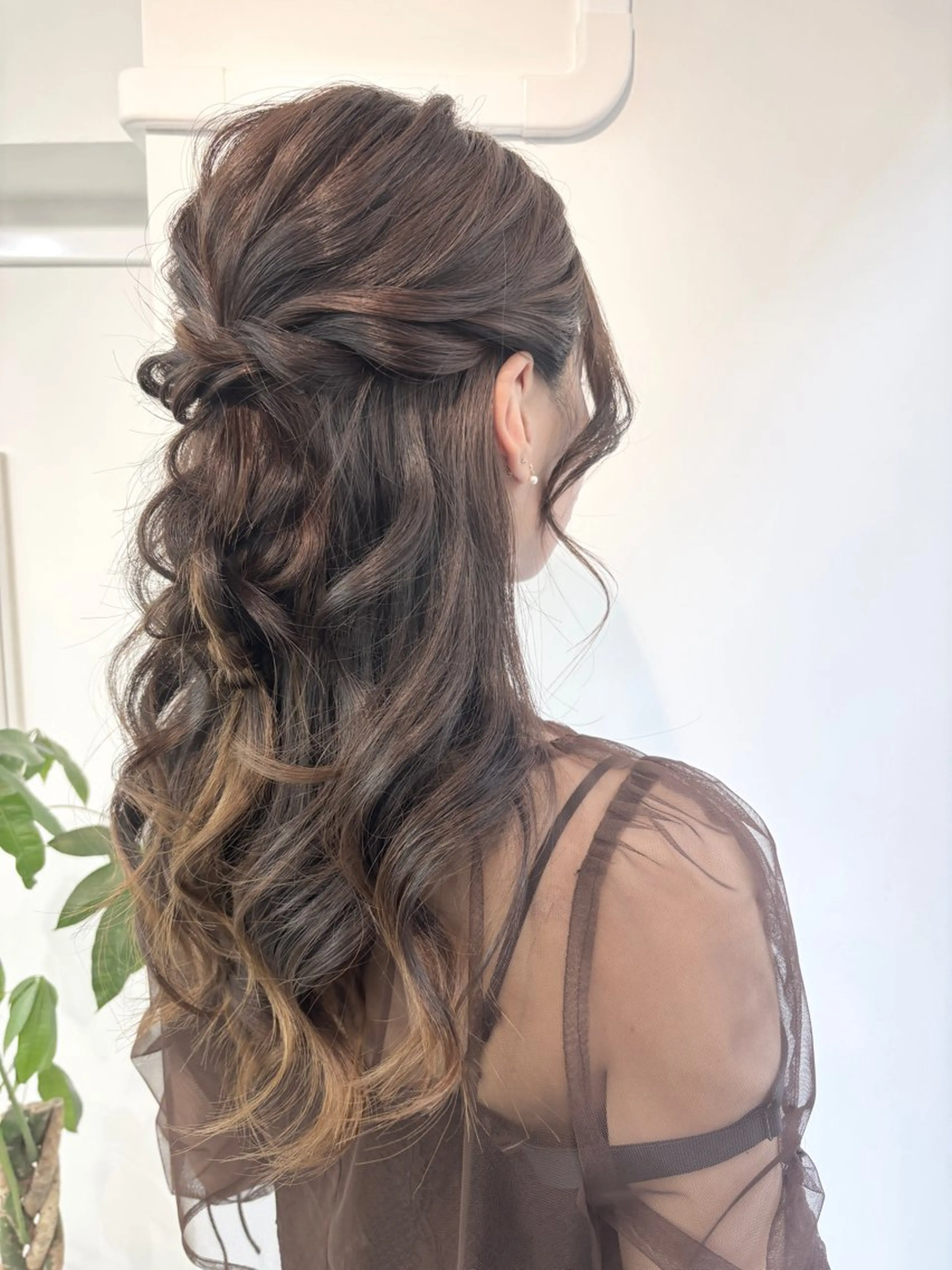 ロング ヘアセット ハイトーンカラー 🦋yuri🦋のヘアスタイル