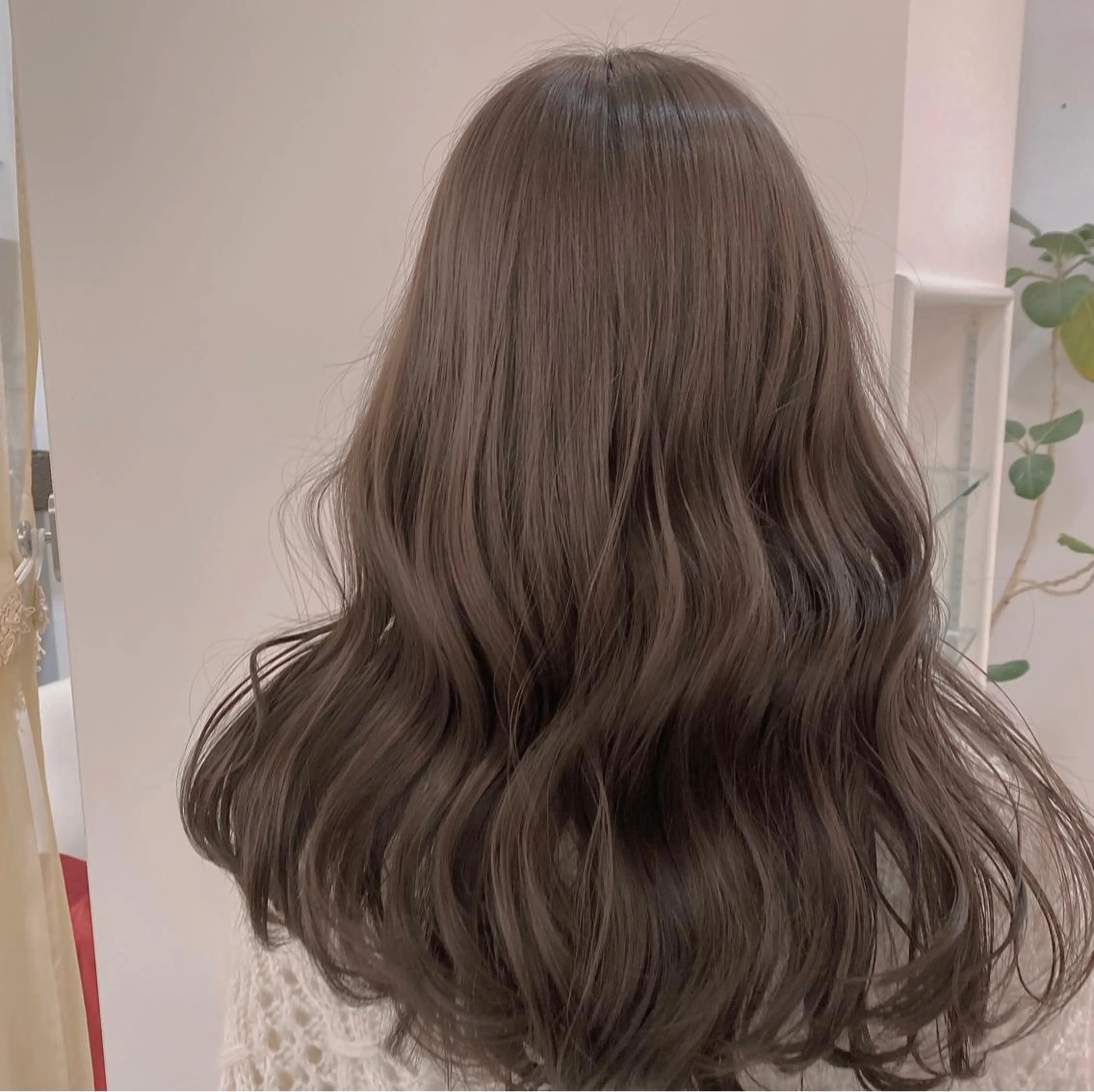 ロング カラー アッシュ ✨くびれスタイル✨️ 戸嶋穂乃香のヘアスタイル