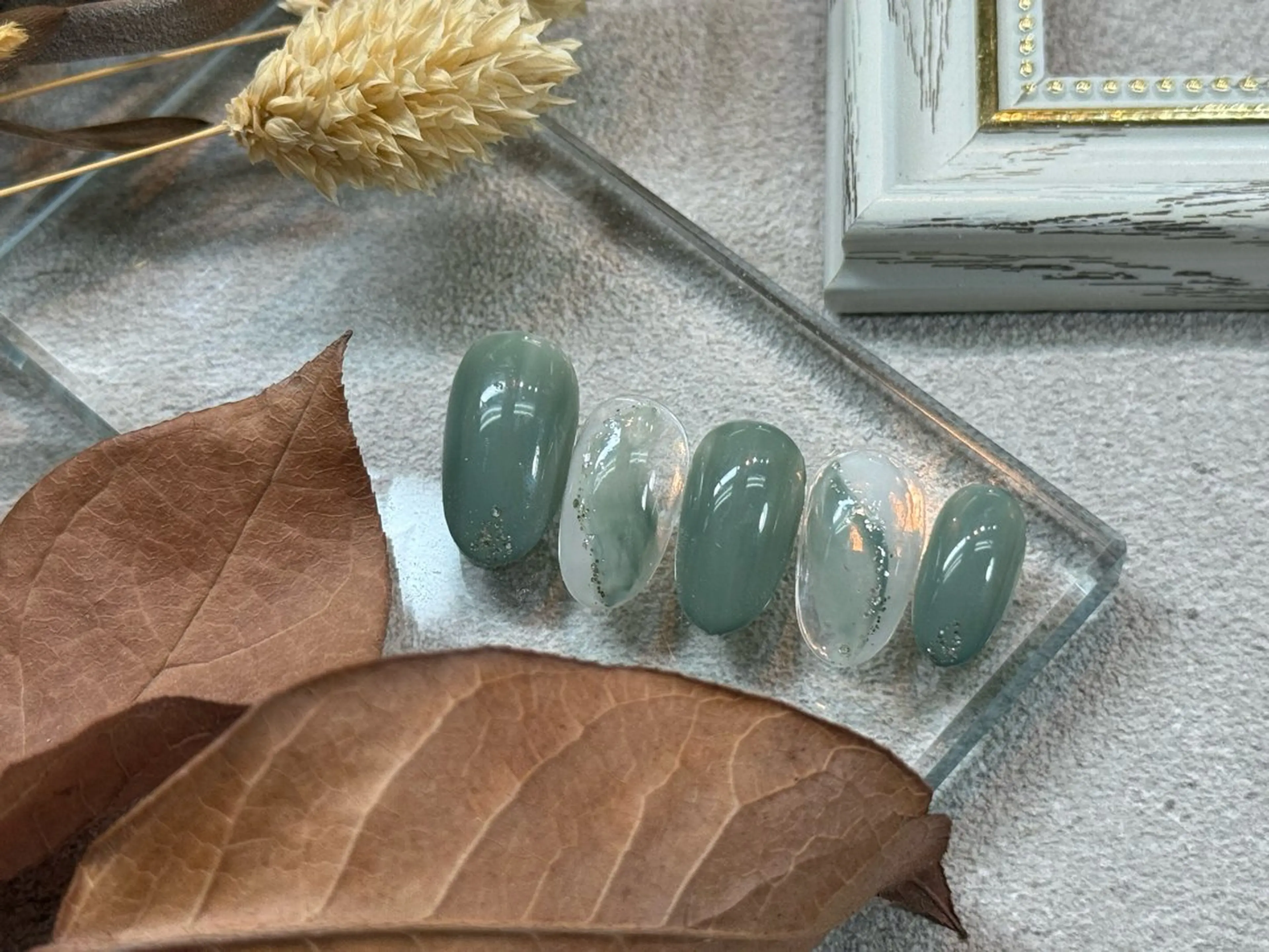 ネイル 小野里 七海のネイルデザイン