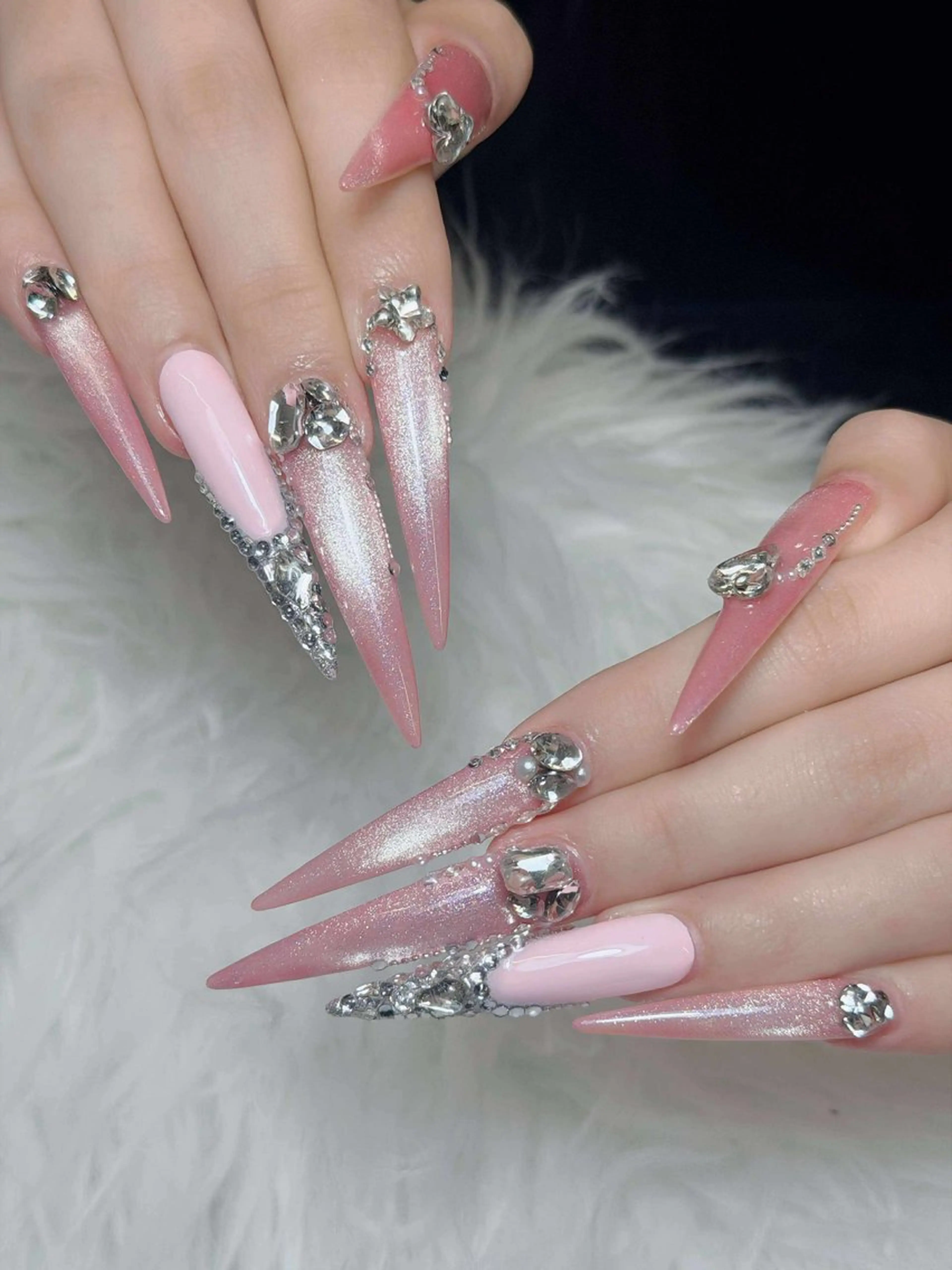 ネイル オーロラネイル チークネイル フットネイル フレンチネイル ハロウィン ハンドネイル Lumi Nail 新大久保3‘のネイルデザイン