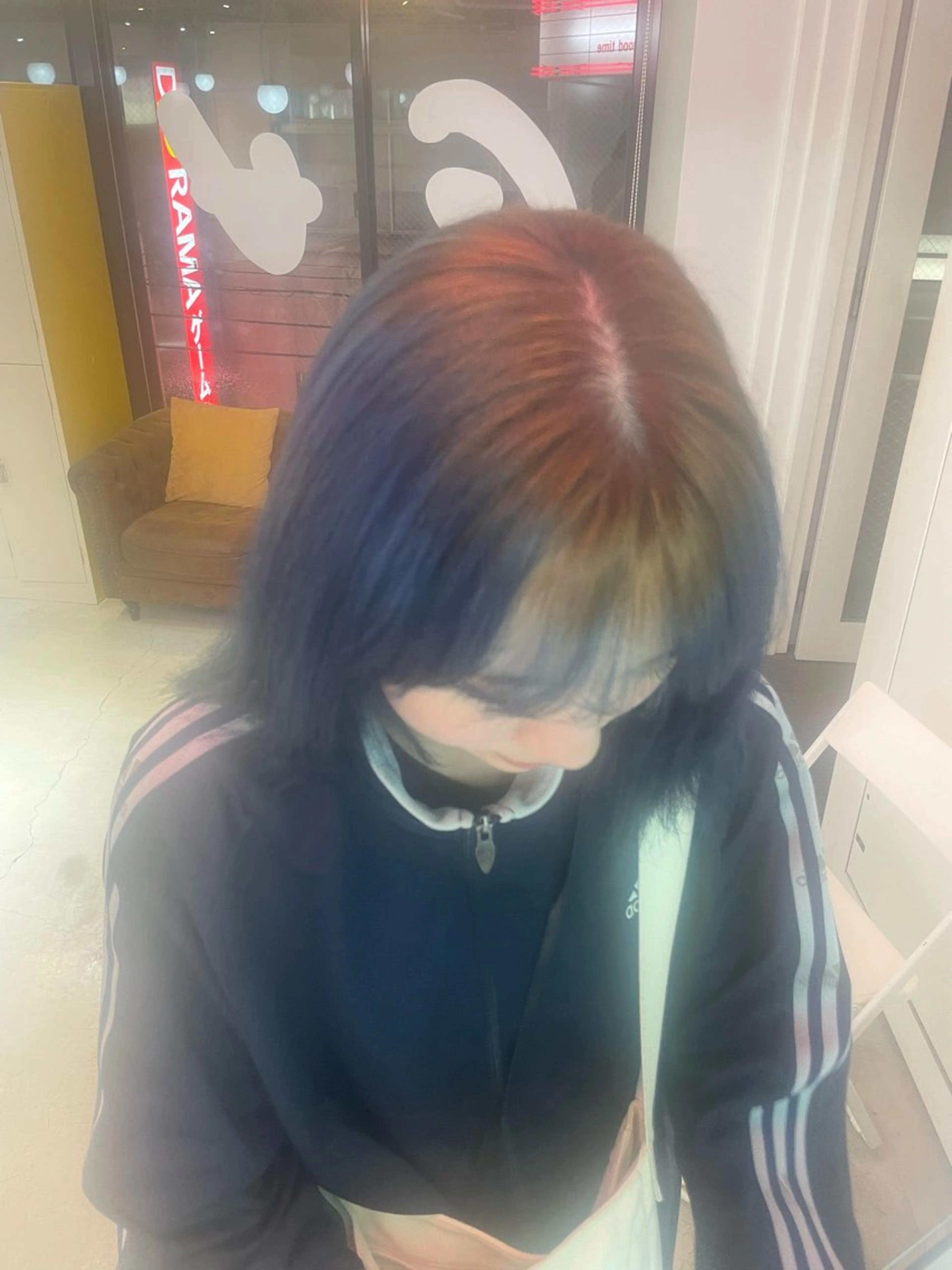 ミディアム カラー ハイトーン×デザイン 🪽🫧HIKARIのヘアスタイル