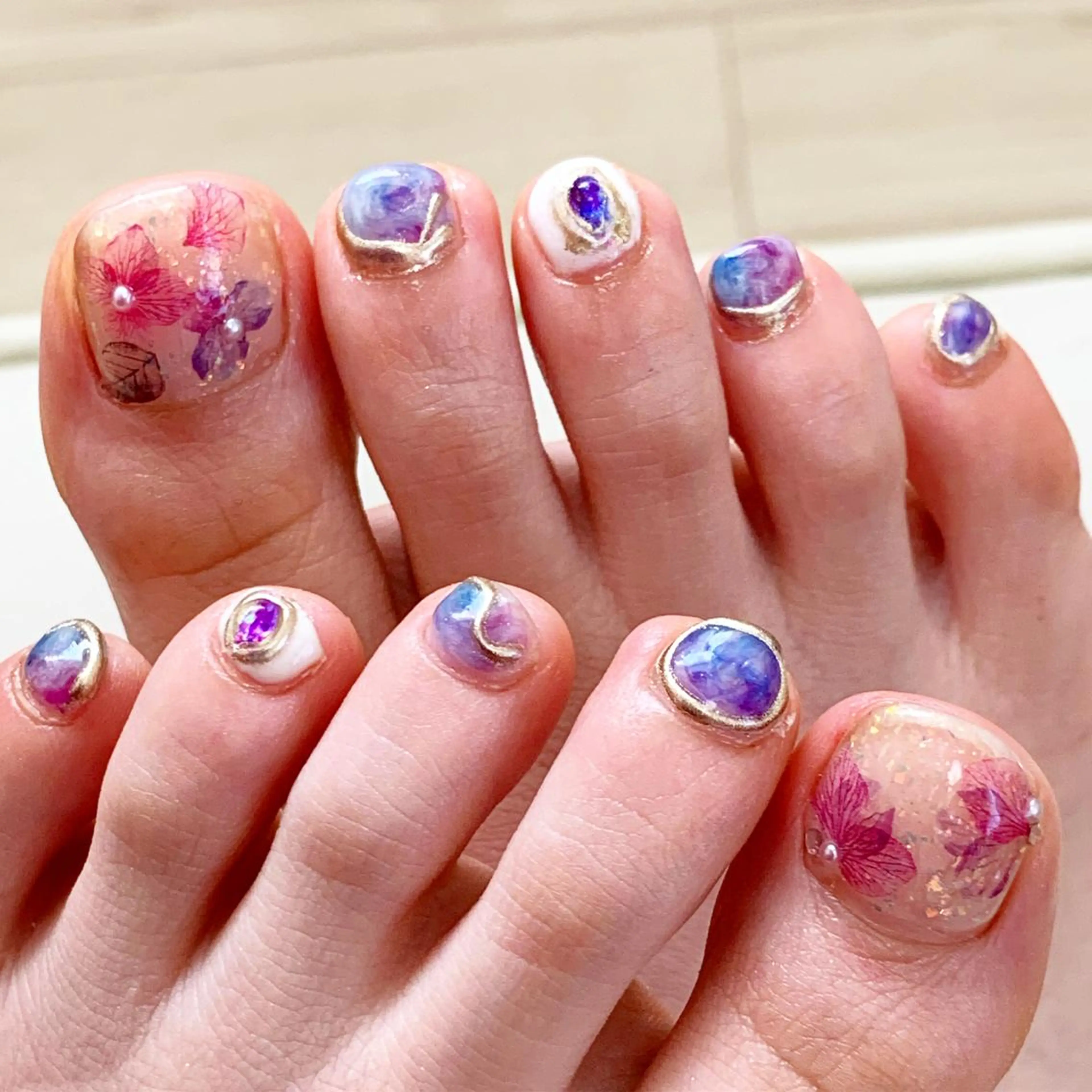 ネイル 新山 聖のネイルデザイン