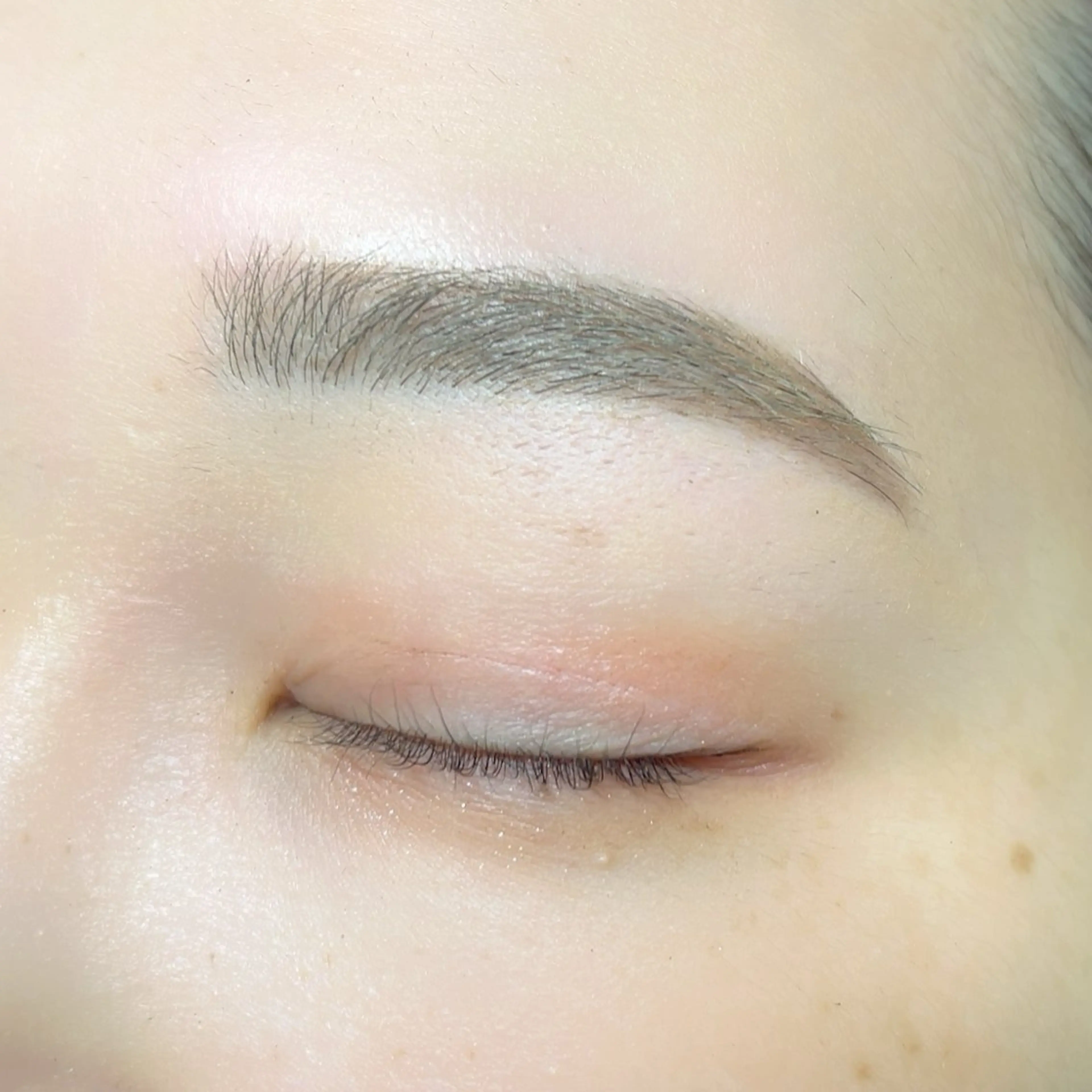 アイブロウ ワックス脱毛 眉カット Lino 中目黒♡ イチダ ユウ 🩰のマツエク・マツパデザイン