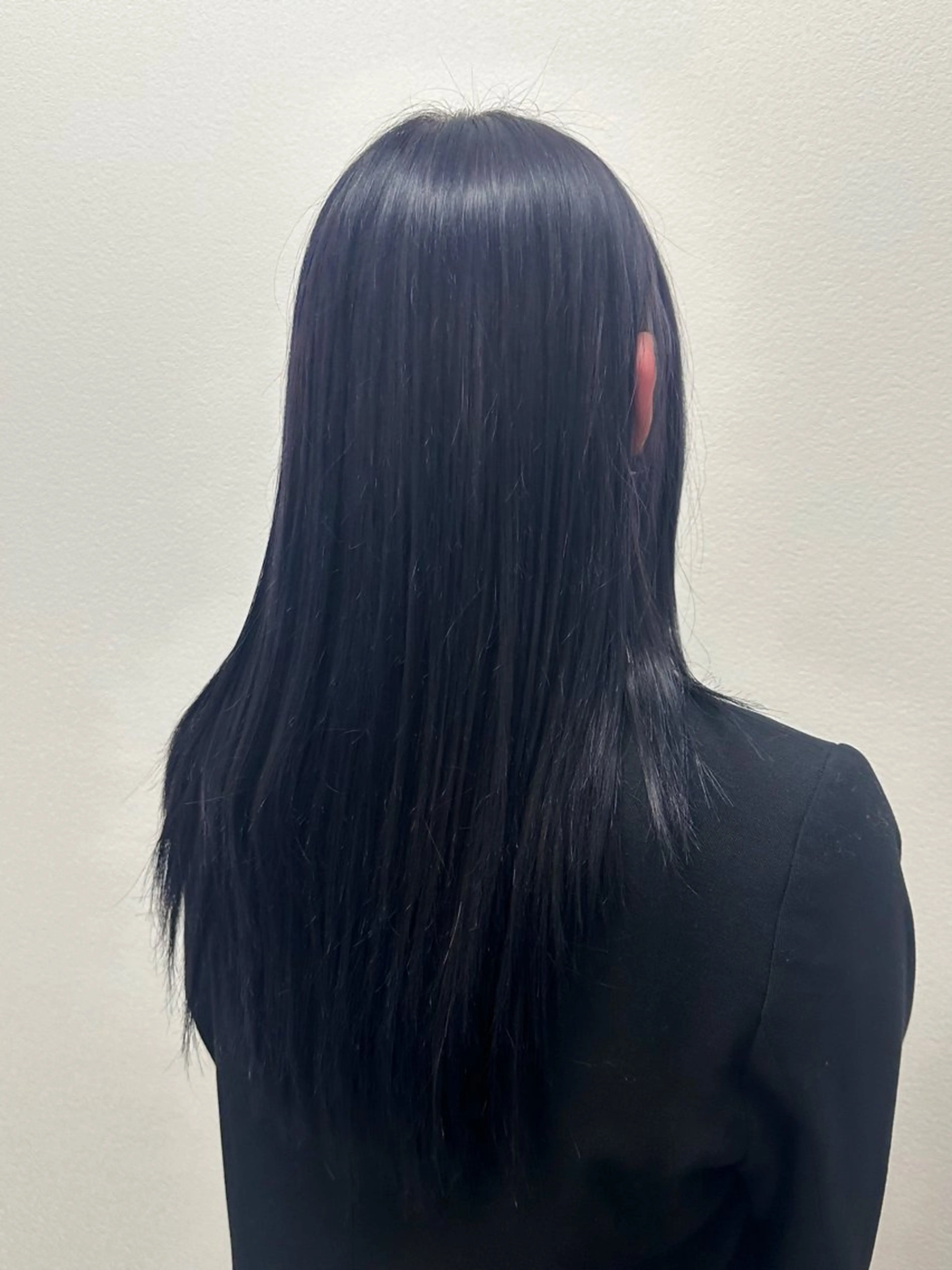 カラー ブリーチ ブルーカラー ネイビーカラー 🐈‍⬛ 桐弓🐾⭐︎のヘアスタイル