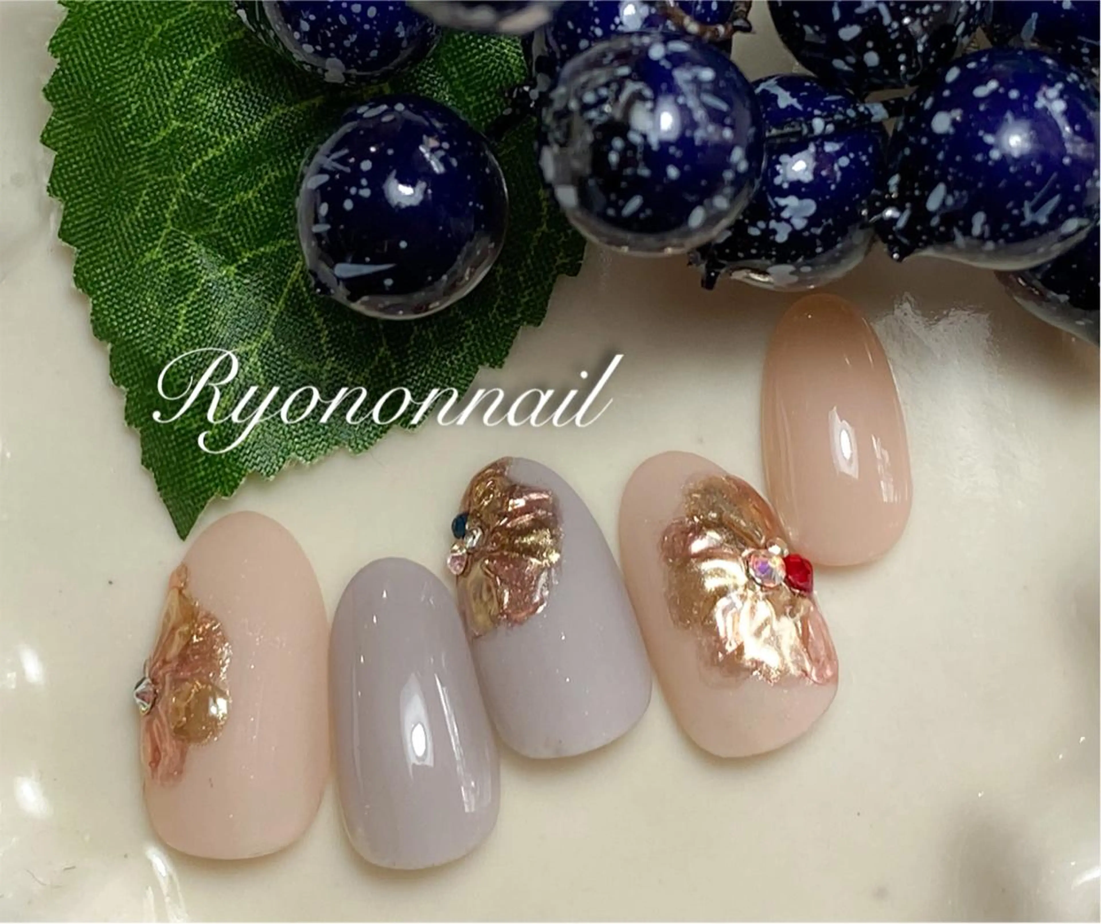 ネイル Ryononnail(リョノンネイル)所属・Ryononnail 上谷典子のネイルデザイン