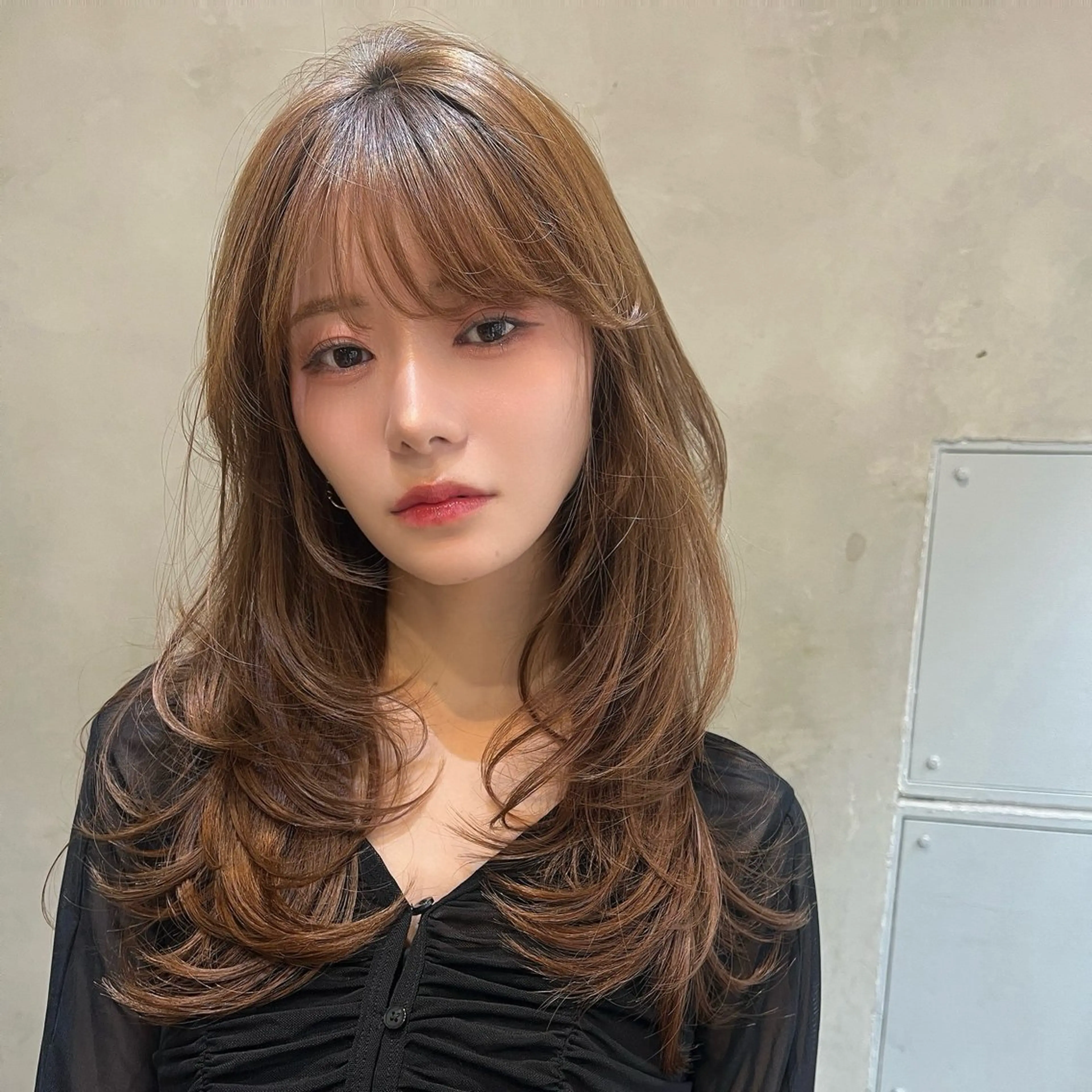 ロング カラー カット ヘアカラー トリートメント 韓国ヘア/髪質改善/ レイヤー/ブラウンのヘアスタイル