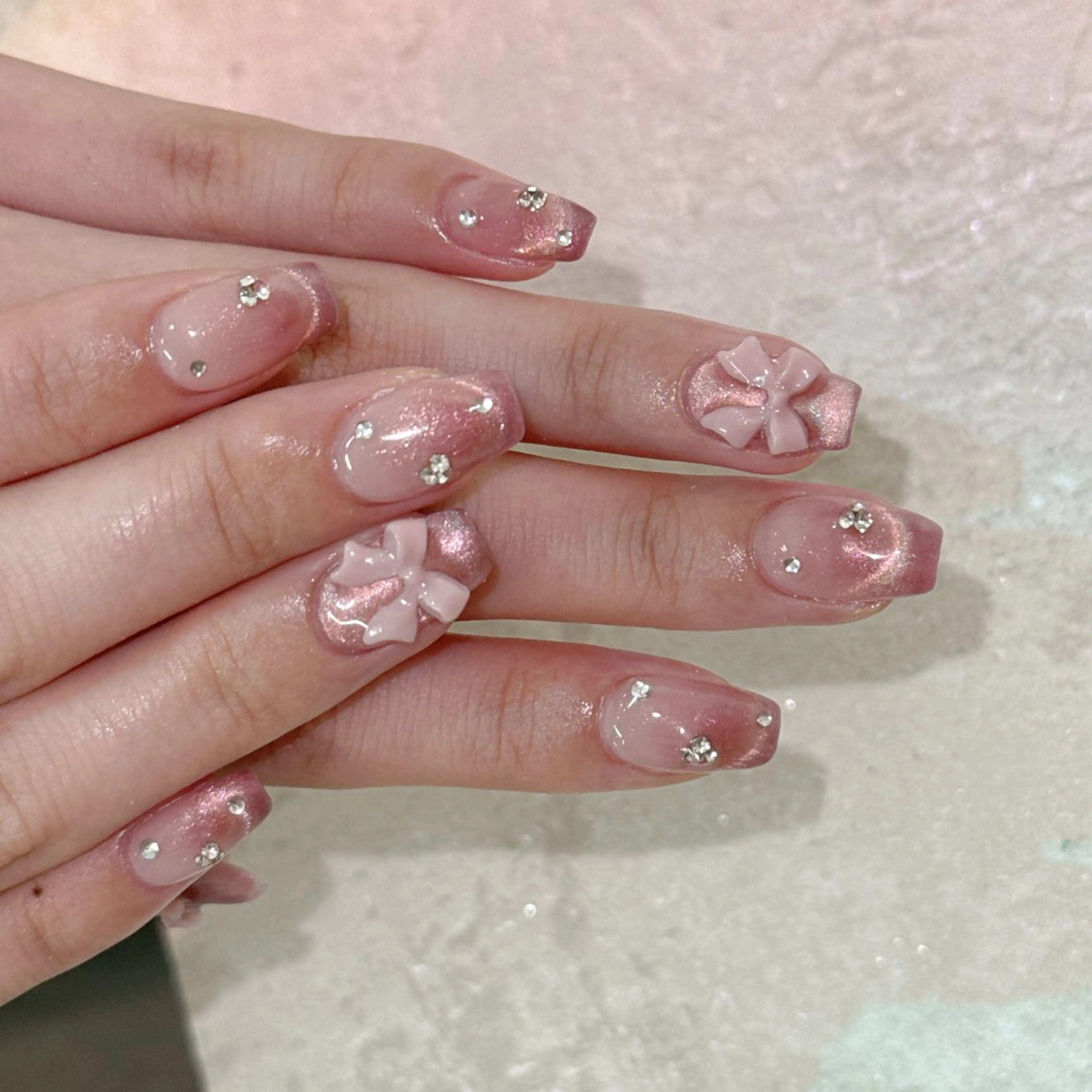 ネイル ハンドネイル グロー ネイルのネイルデザイン