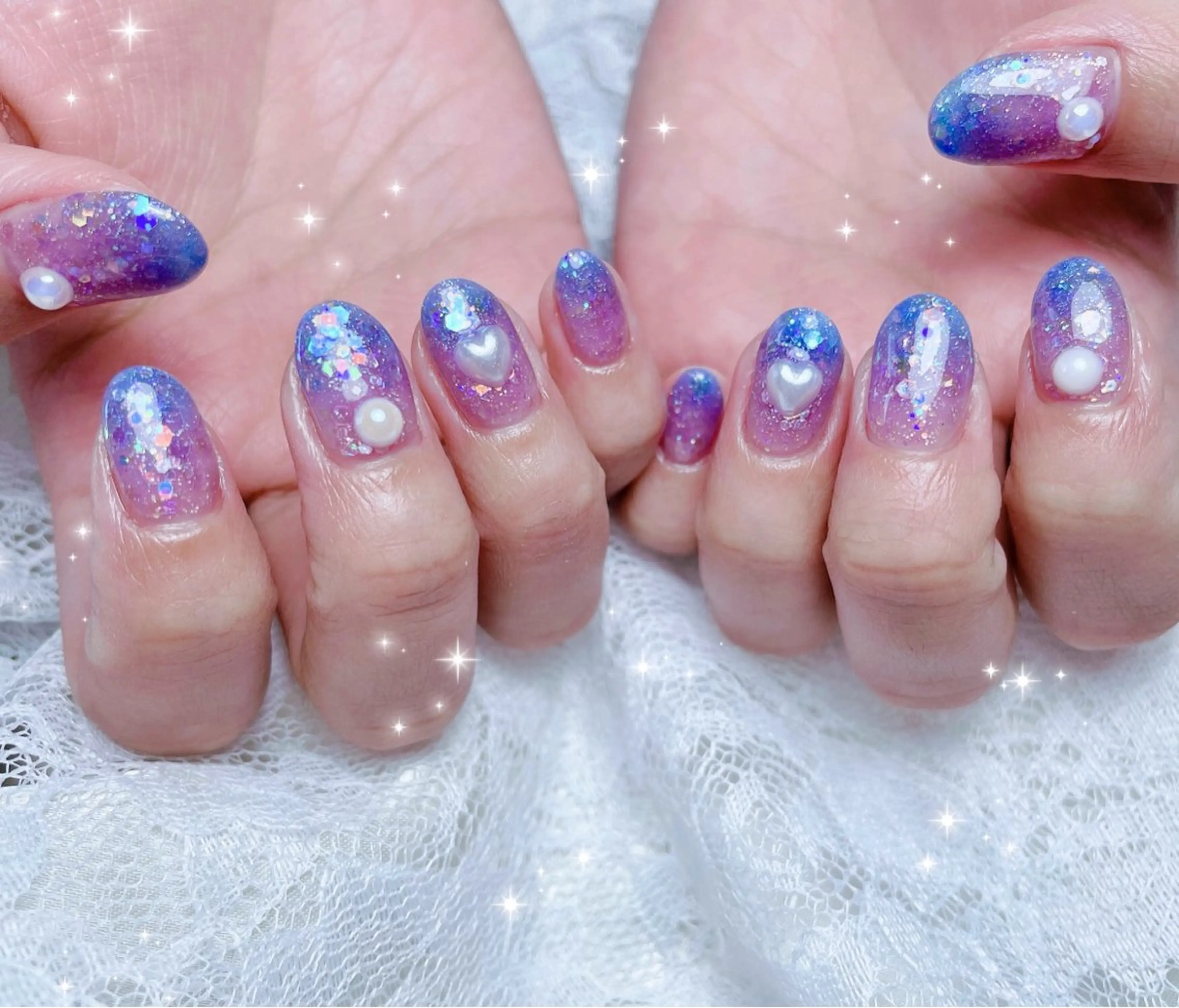 ネイル グラデーション キラキラネイル ハンドネイル FLARE NAIL フレアネイルのネイルデザイン