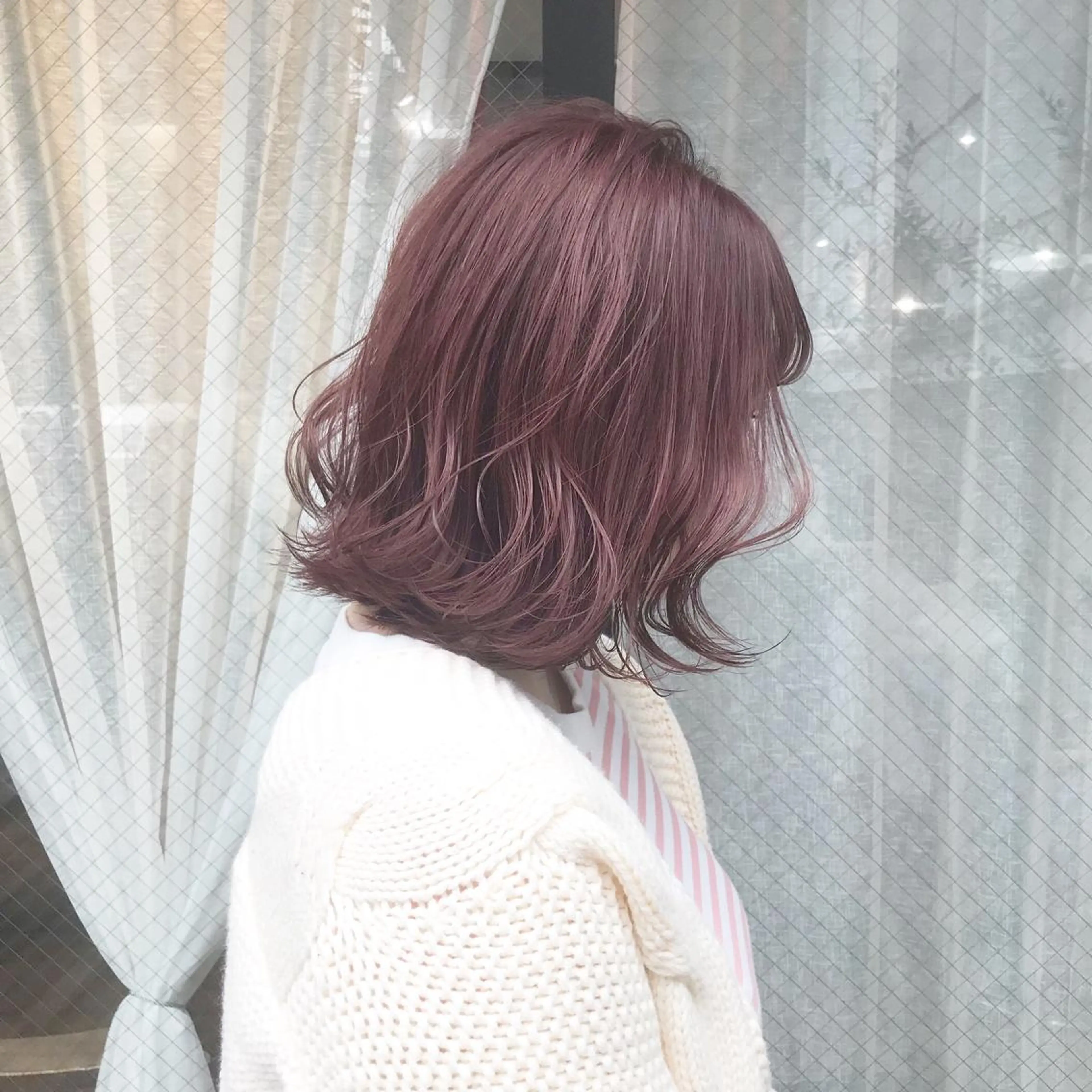 ミディアム カラー ヘアカラー トリートメント レイヤー/顔周り /AKARIのヘアスタイル