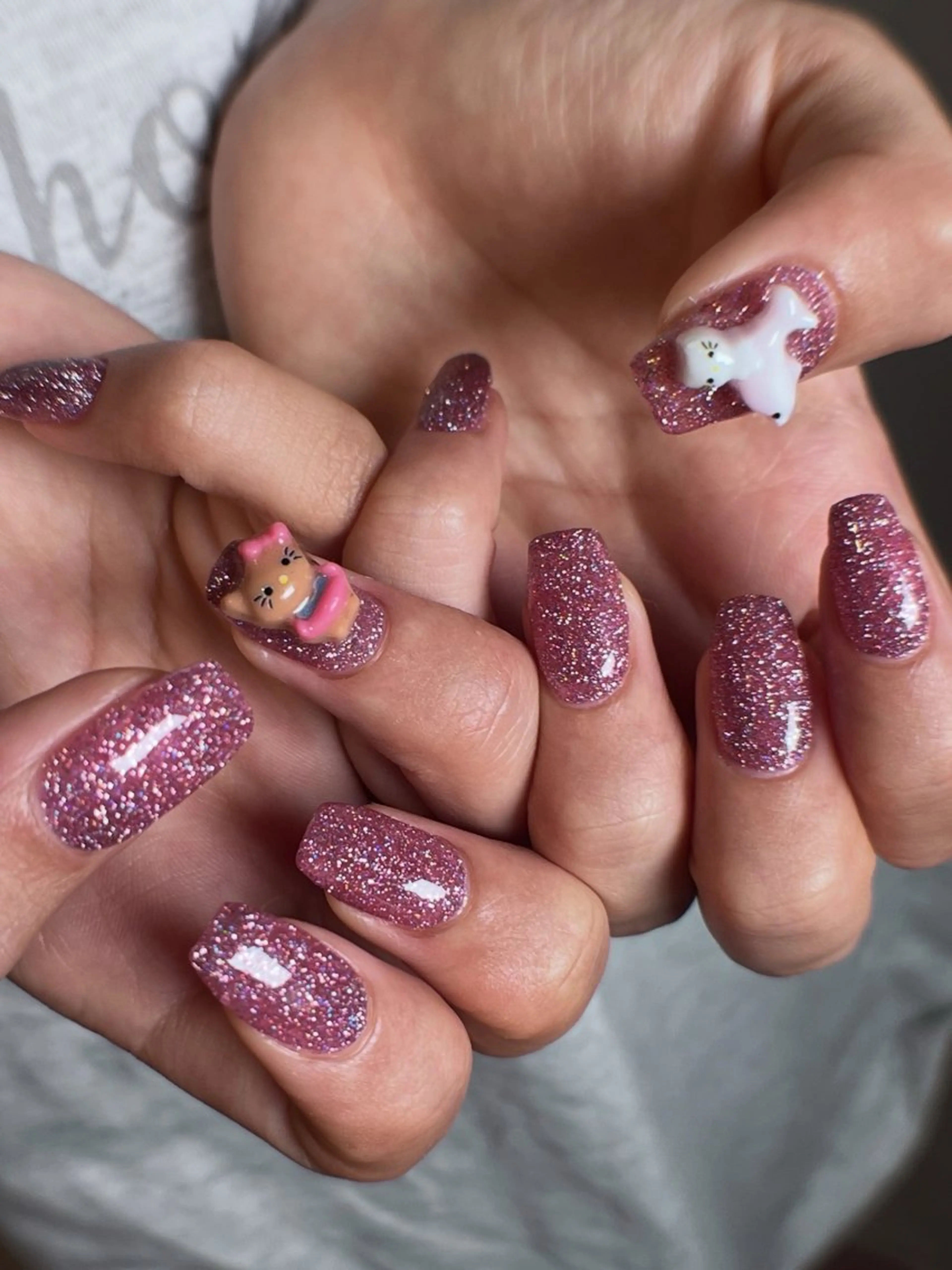 ネイル フラッシュネイル ハンドネイル ハンドケア ナツインフィニティ ネイルズ（なつ）のネイルデザイン