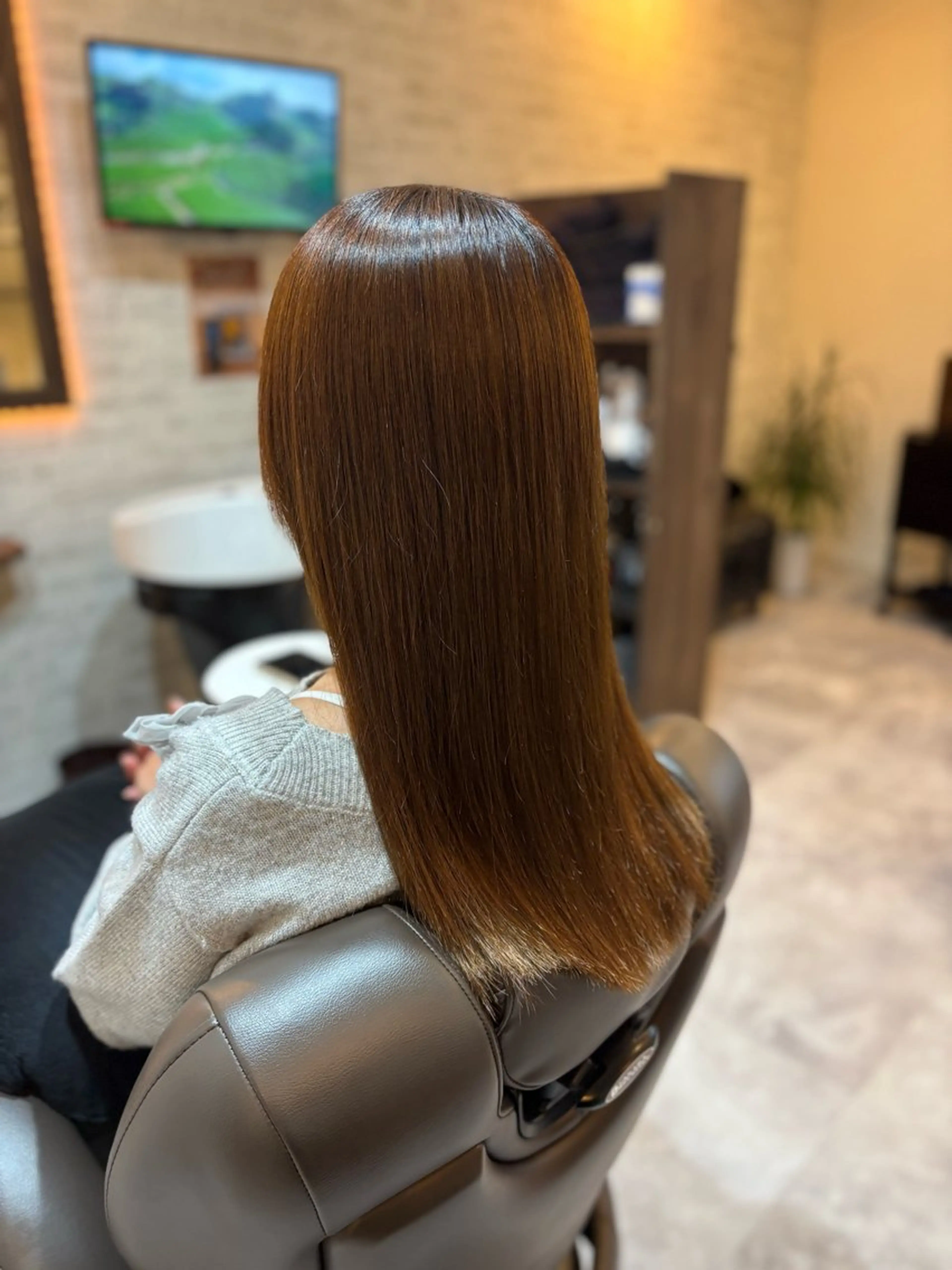 セミロング ツヤ髪専門美容師 桑原　和誠のヘアスタイル